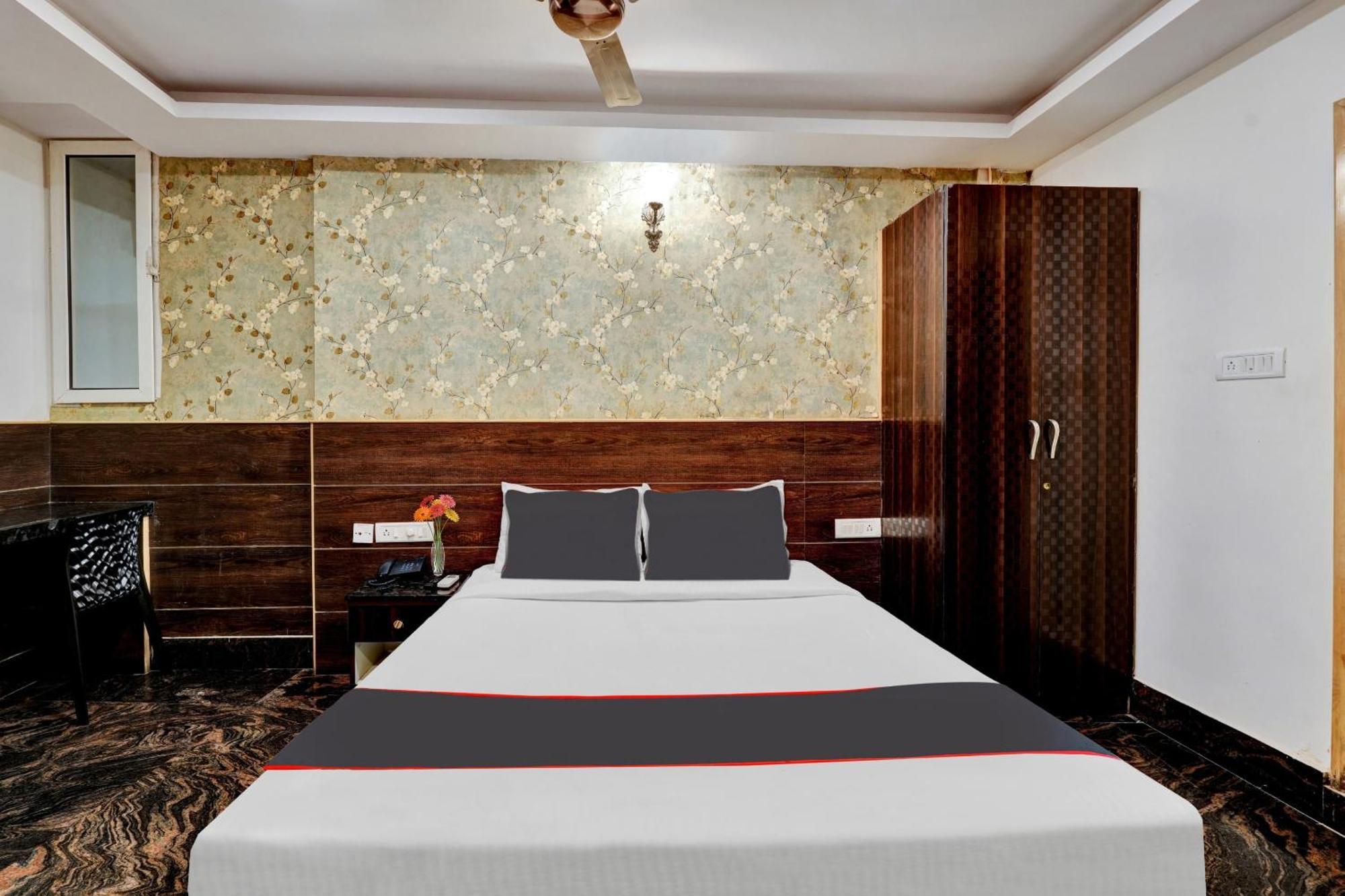 Hotel Collection O Ira International Boutique