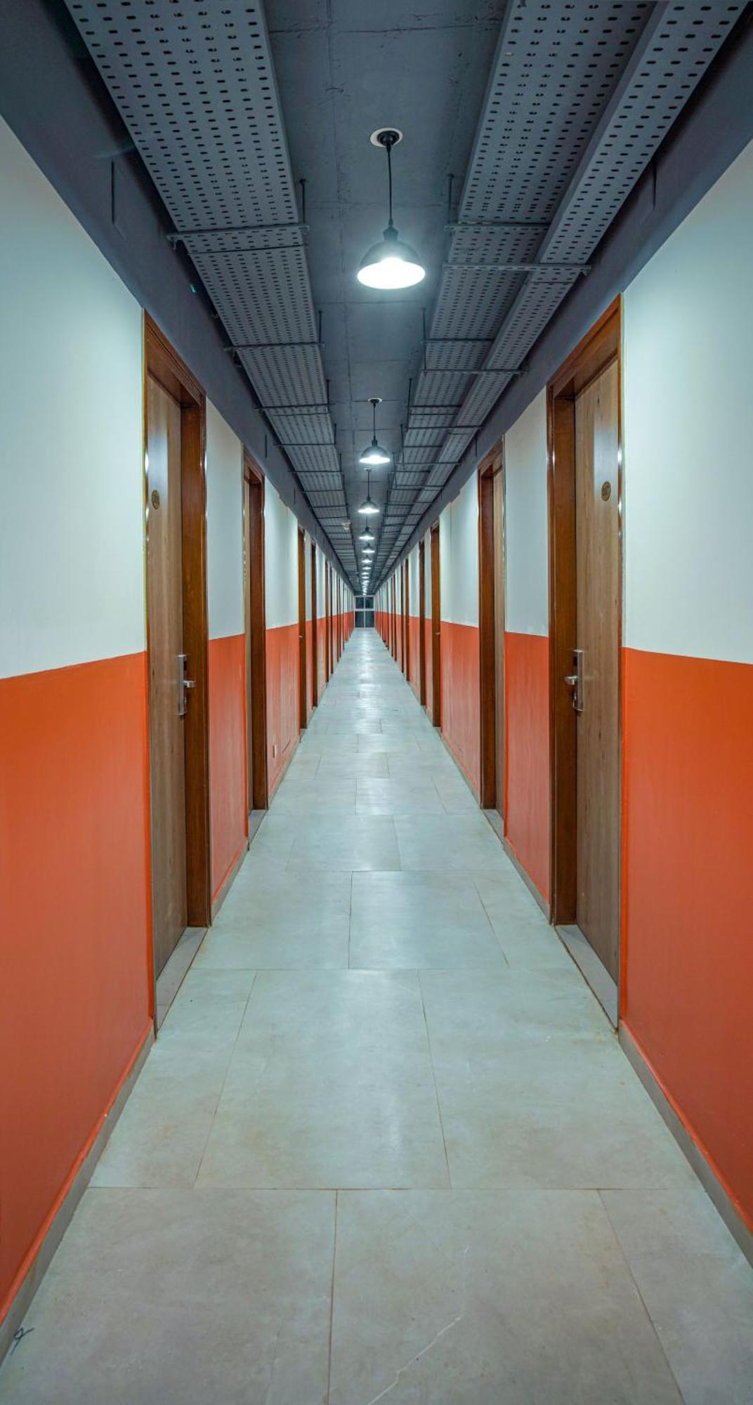 Hotel Yello! Itpl *