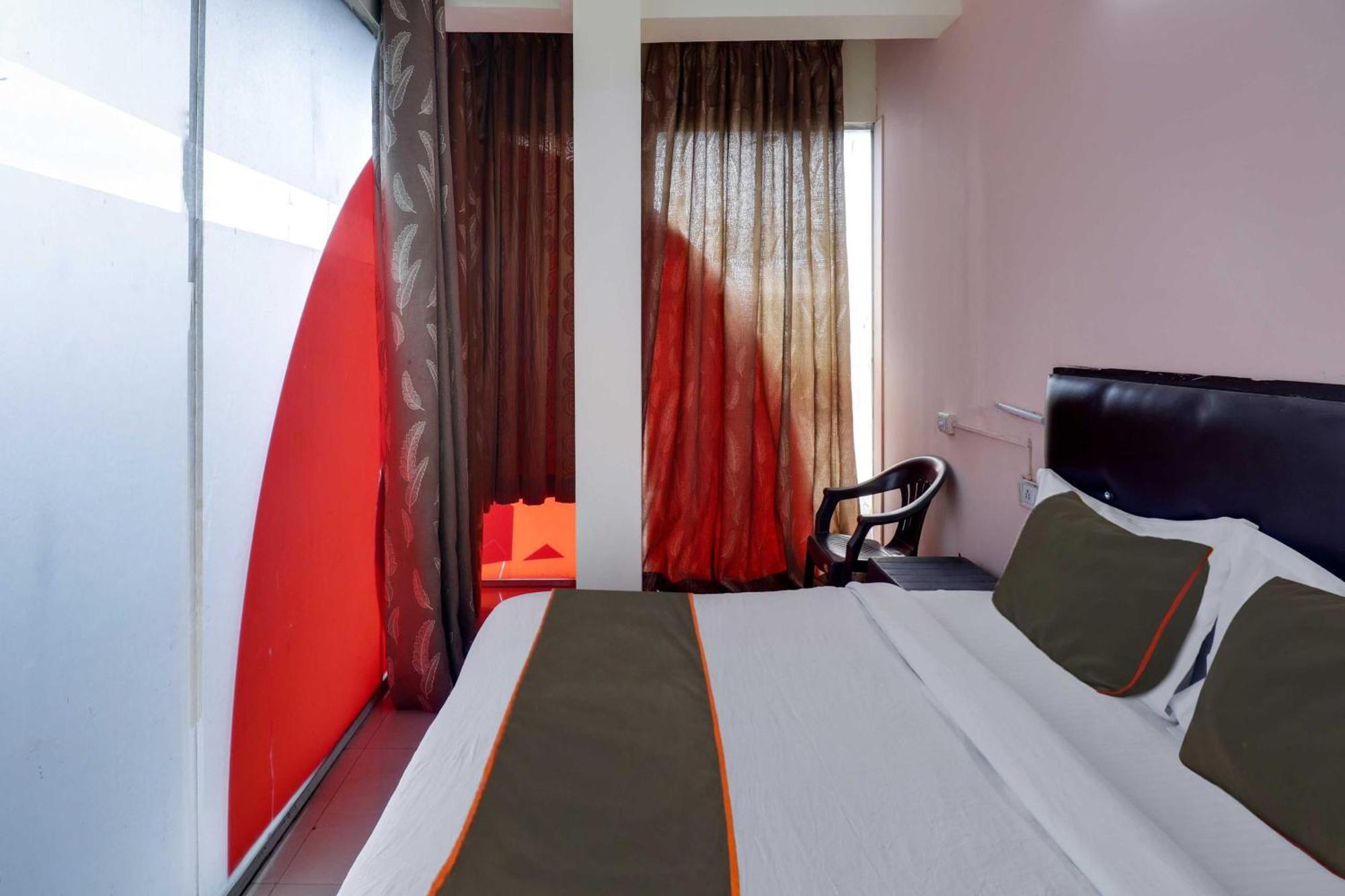 Hotel O Royal Galaxy
