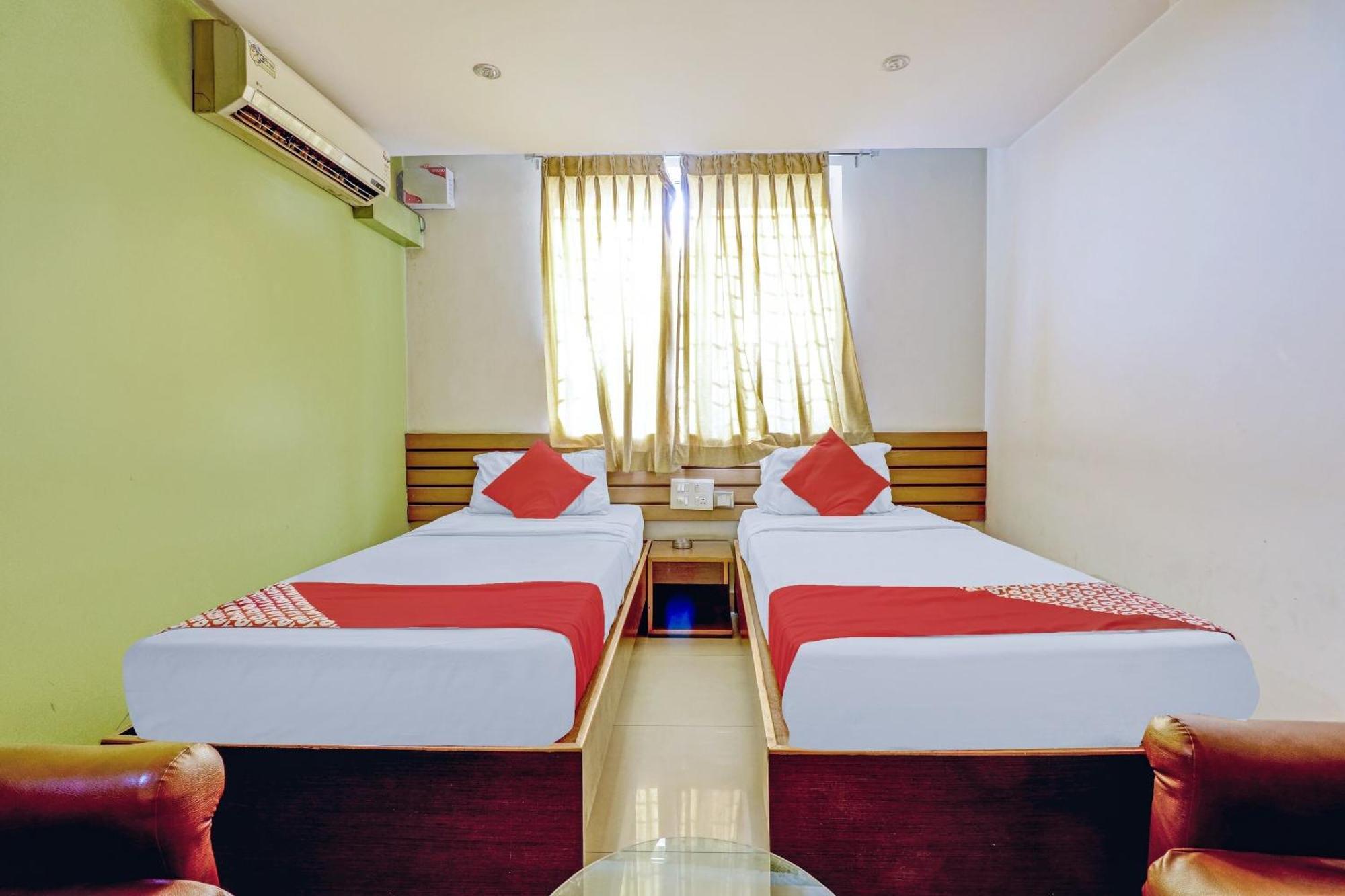 O Flagship 79381 Dm Residency Near Goraguntepalya Metro Station Hotel