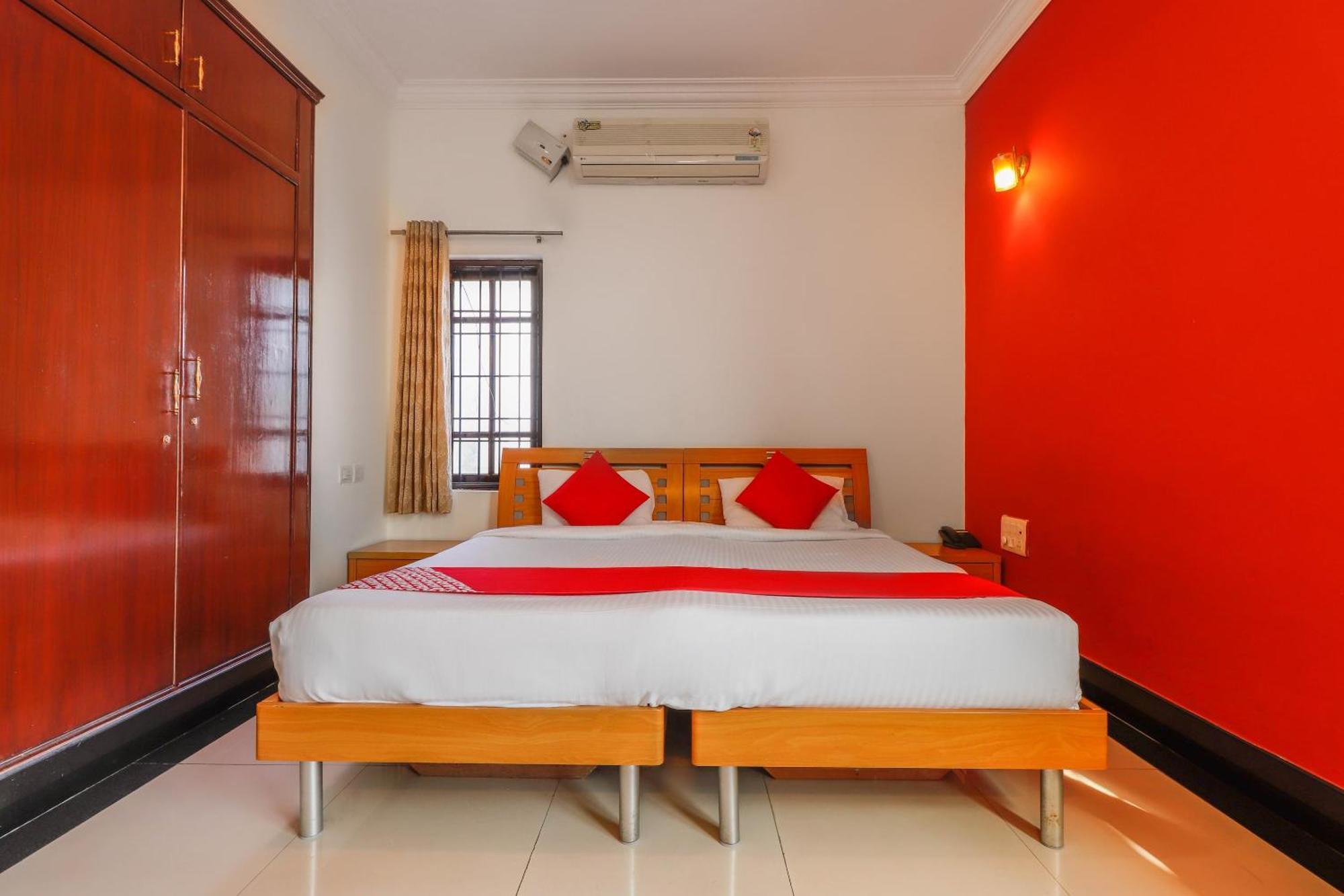 Hotel Collection O Emara Grand 4*