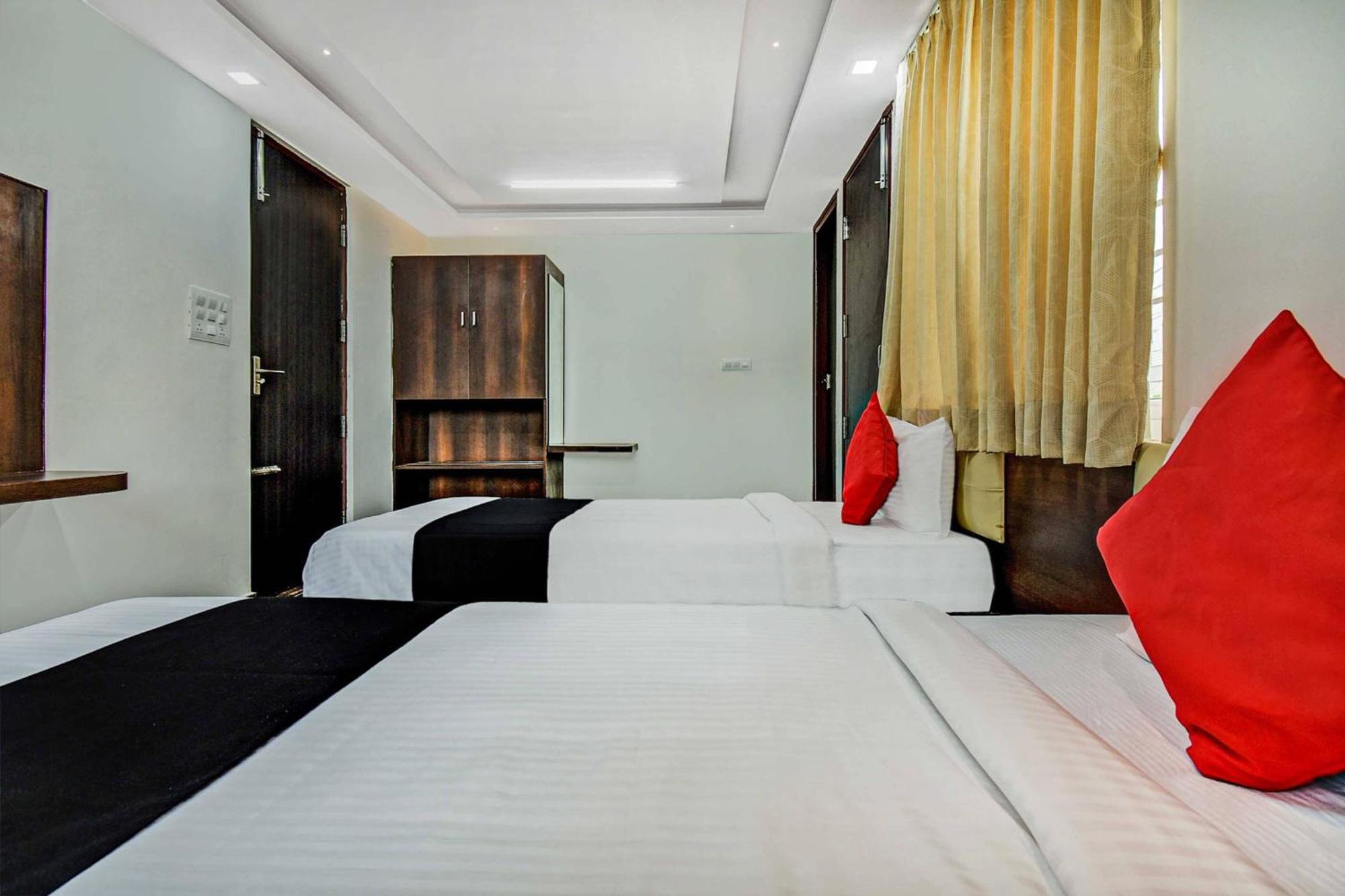 Collection O 73565 J J Global Exotics 3* Bangalore