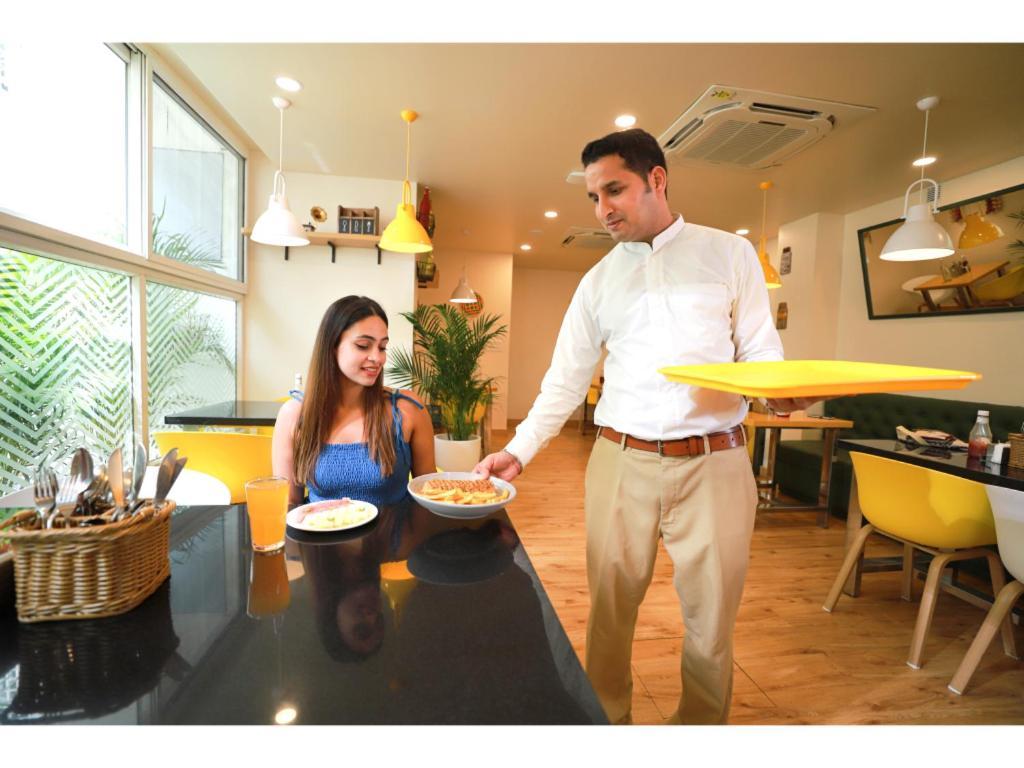 Bloom - Hal Old Airport Rd Hotel 3*