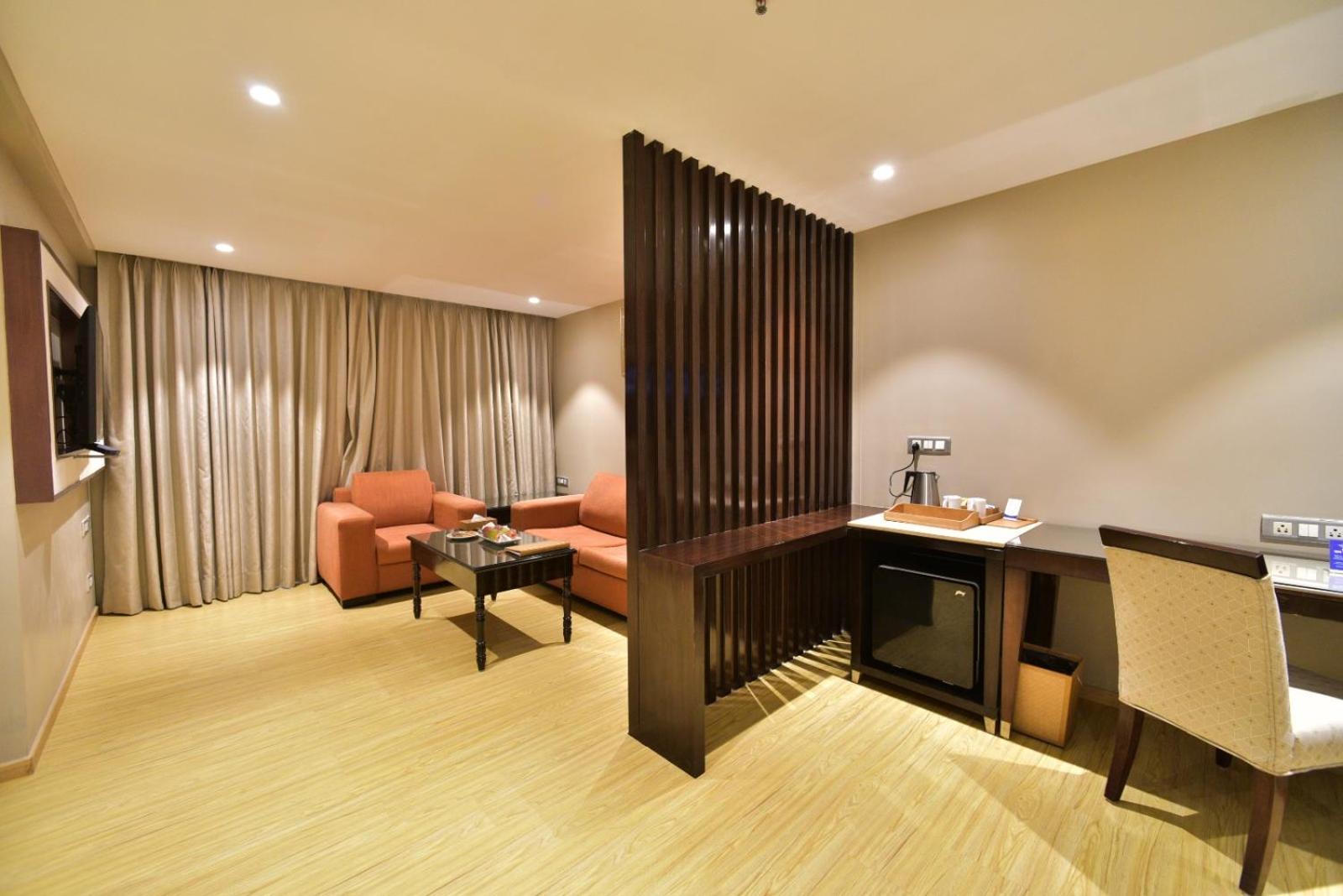 Hotel Citadel Sarovar Portico Bangalore