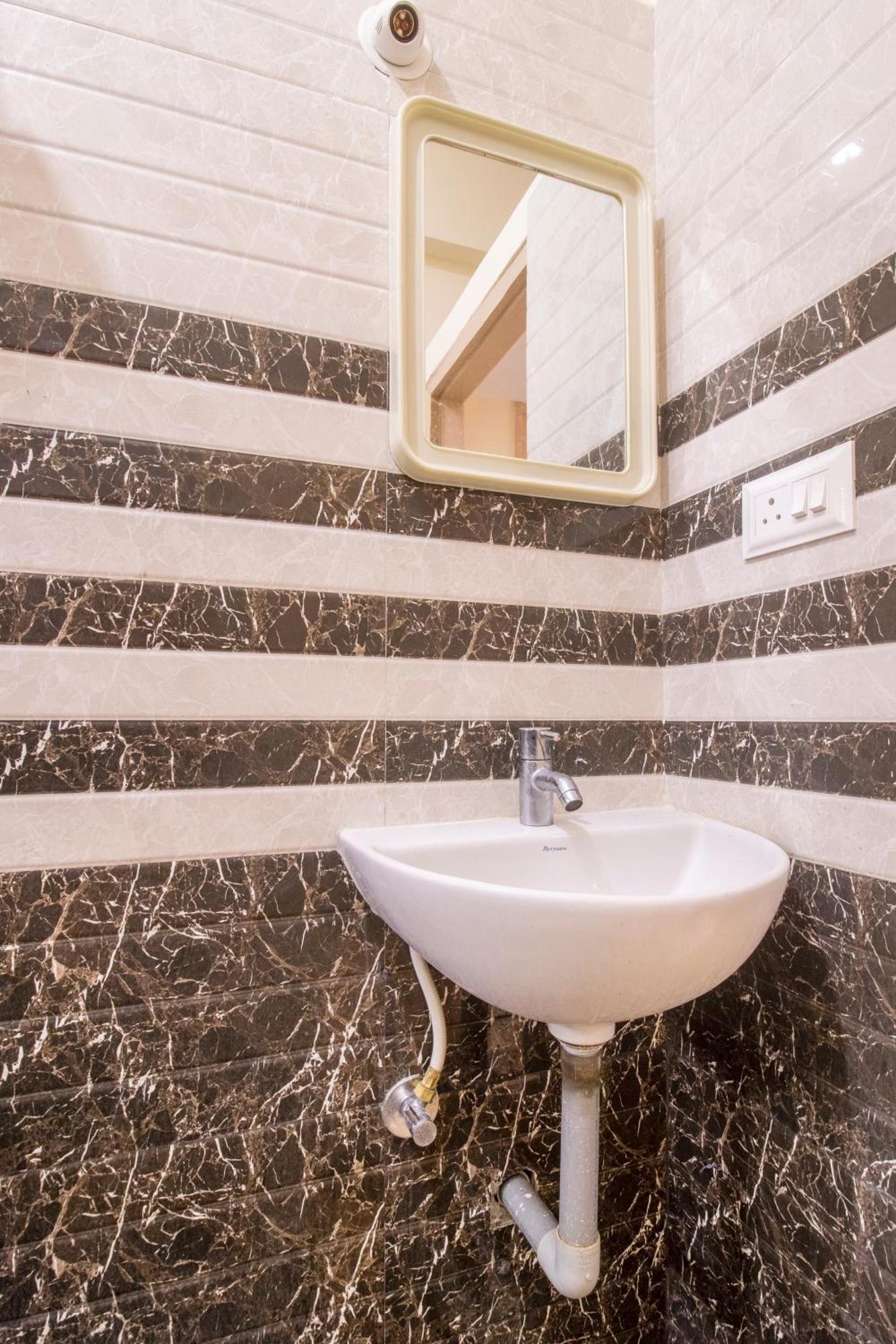 2 Bhk Service - Manyata Tech Park 5*