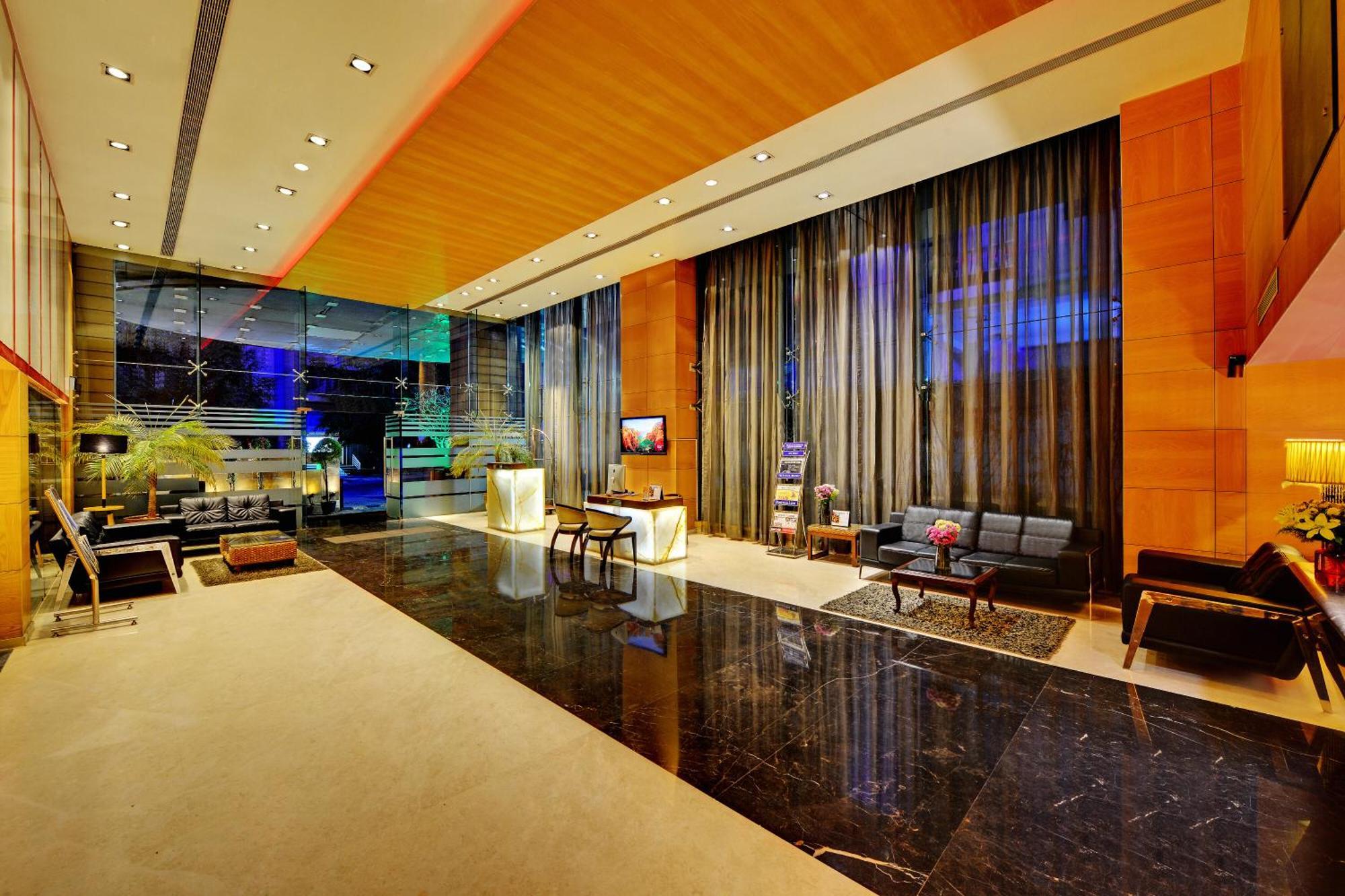 Hotel Iris The Business 4*