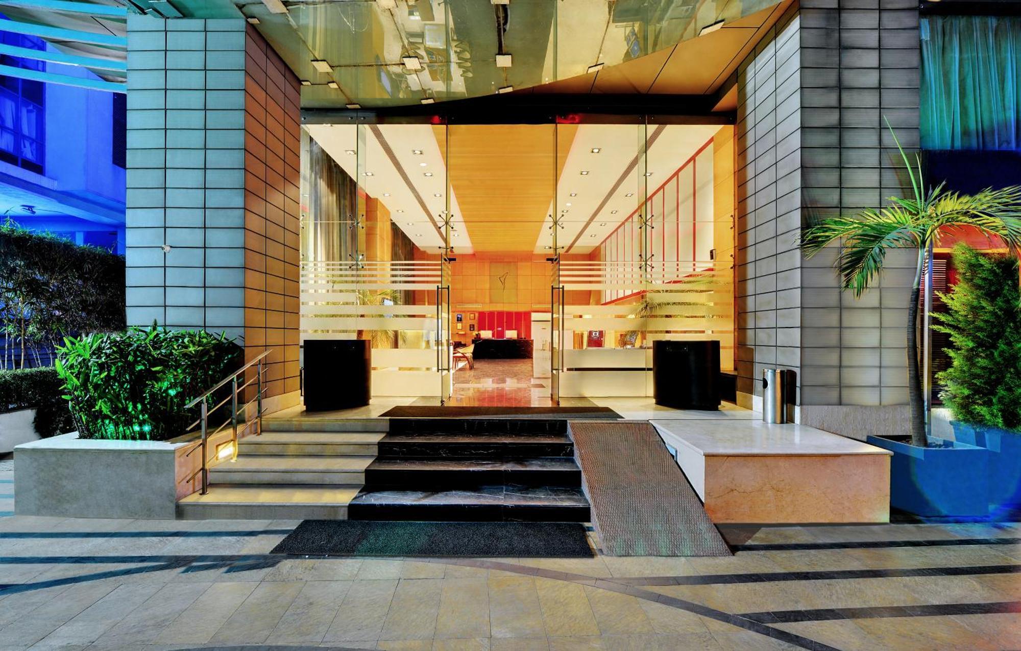Hotel Iris The Business 4*