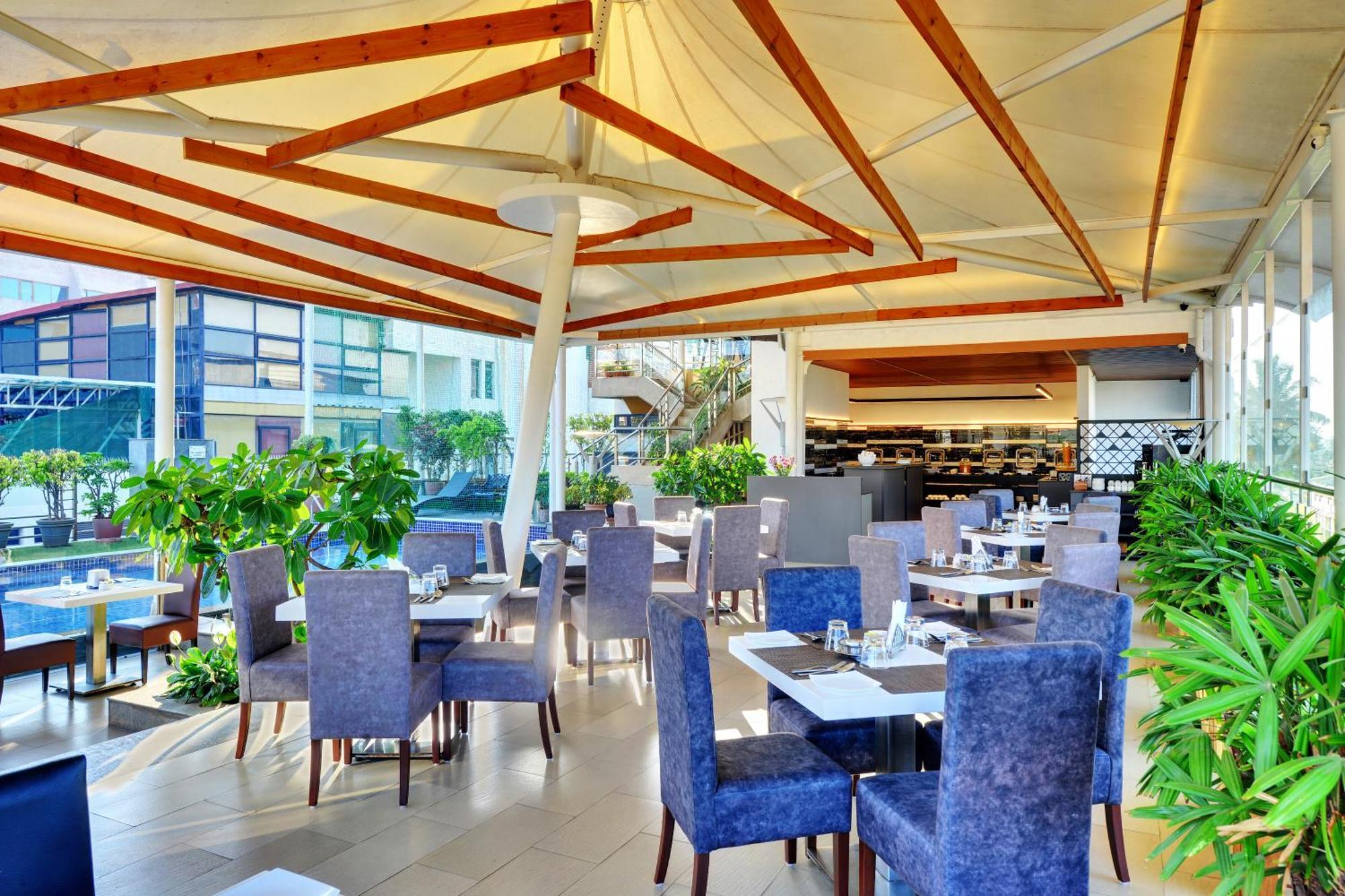 Iris The Business Hotel 4*