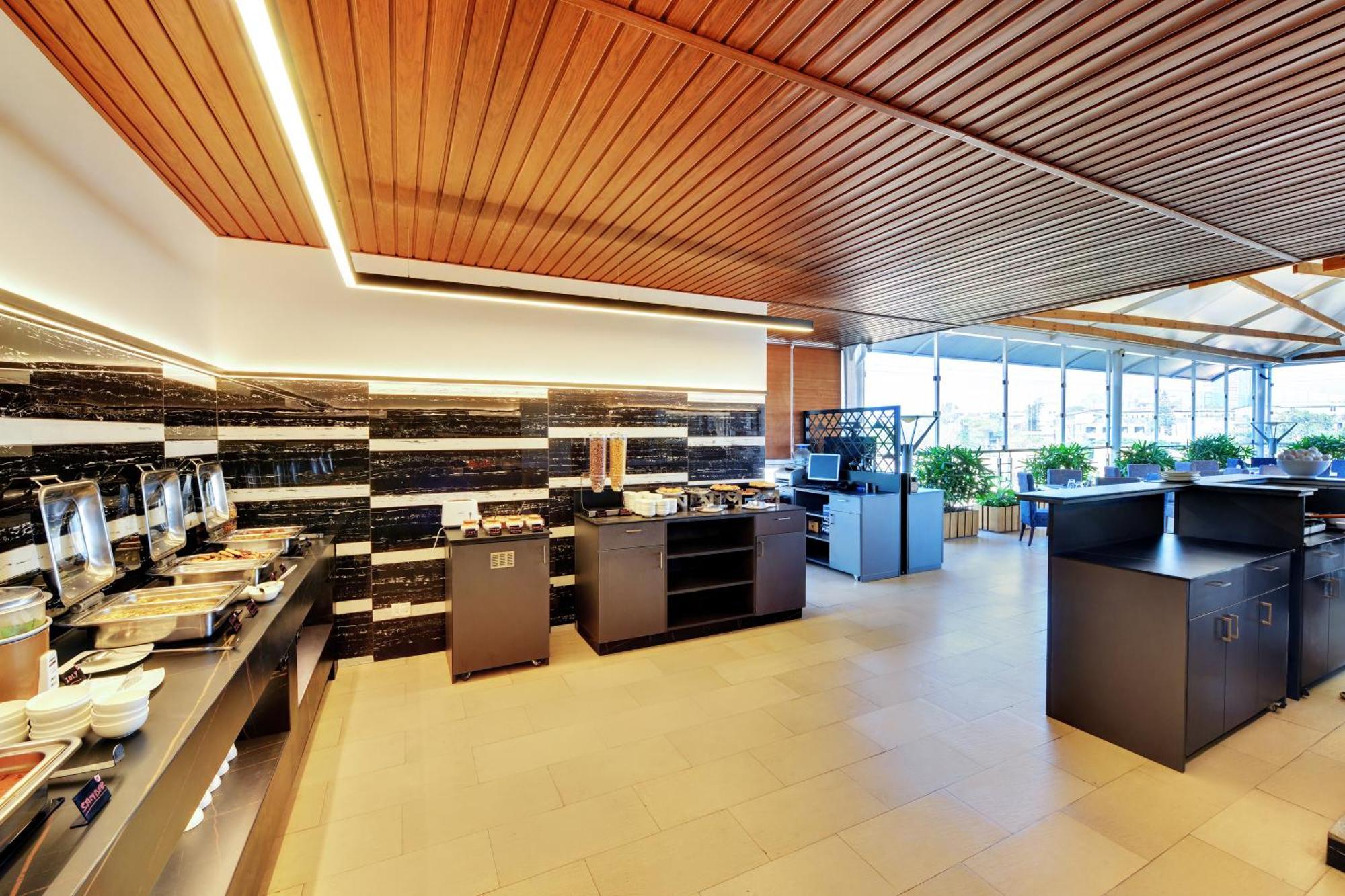 Hotel Iris The Business Bangalore