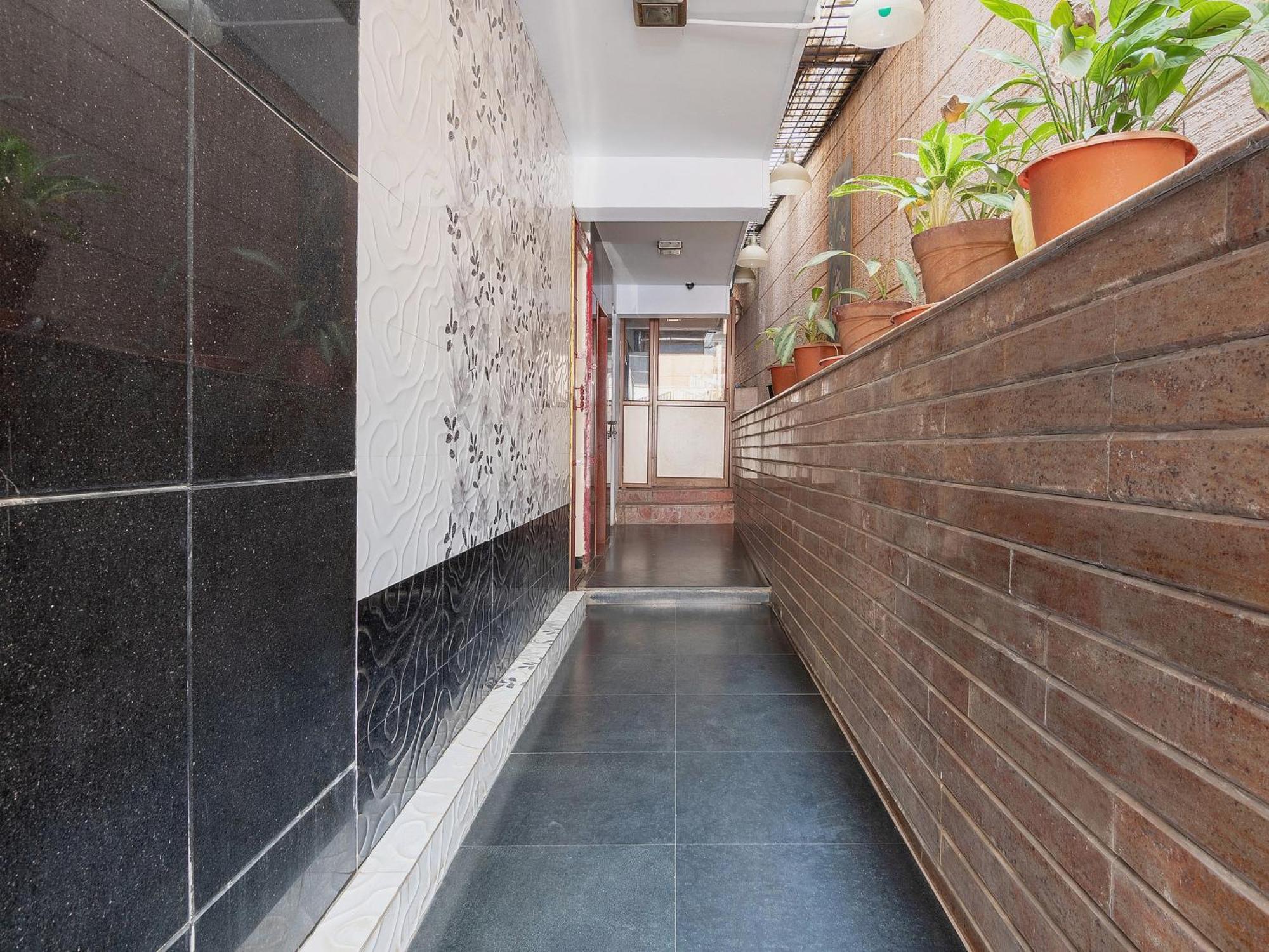 O Sree Balaji Residency Hotel