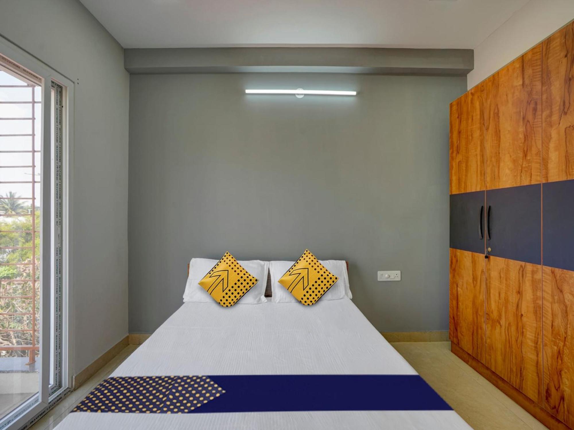 Spot On Helloworld Castle Prague Hotel 3*