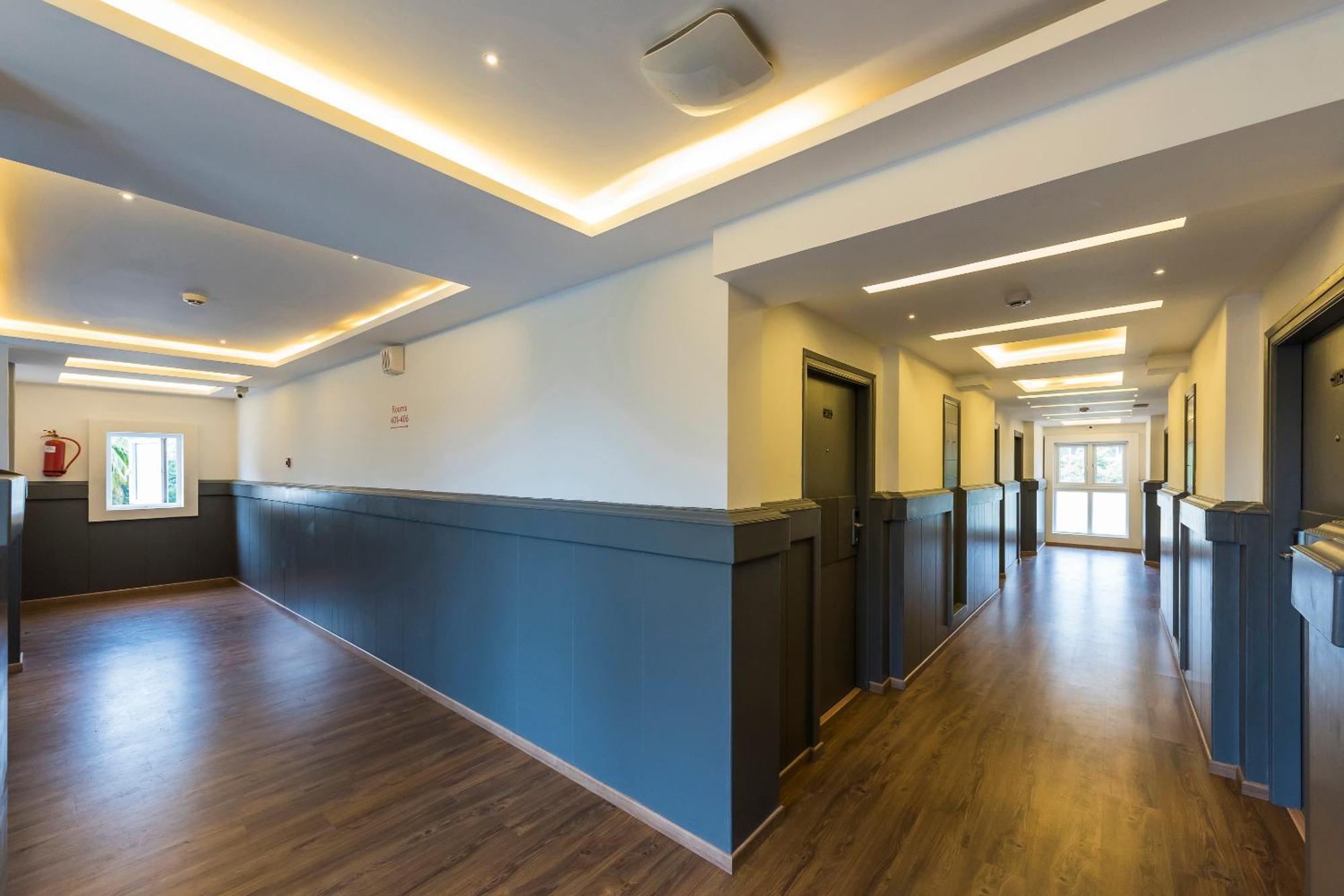 Hotel Super Townhouse Mg Road,bangalore