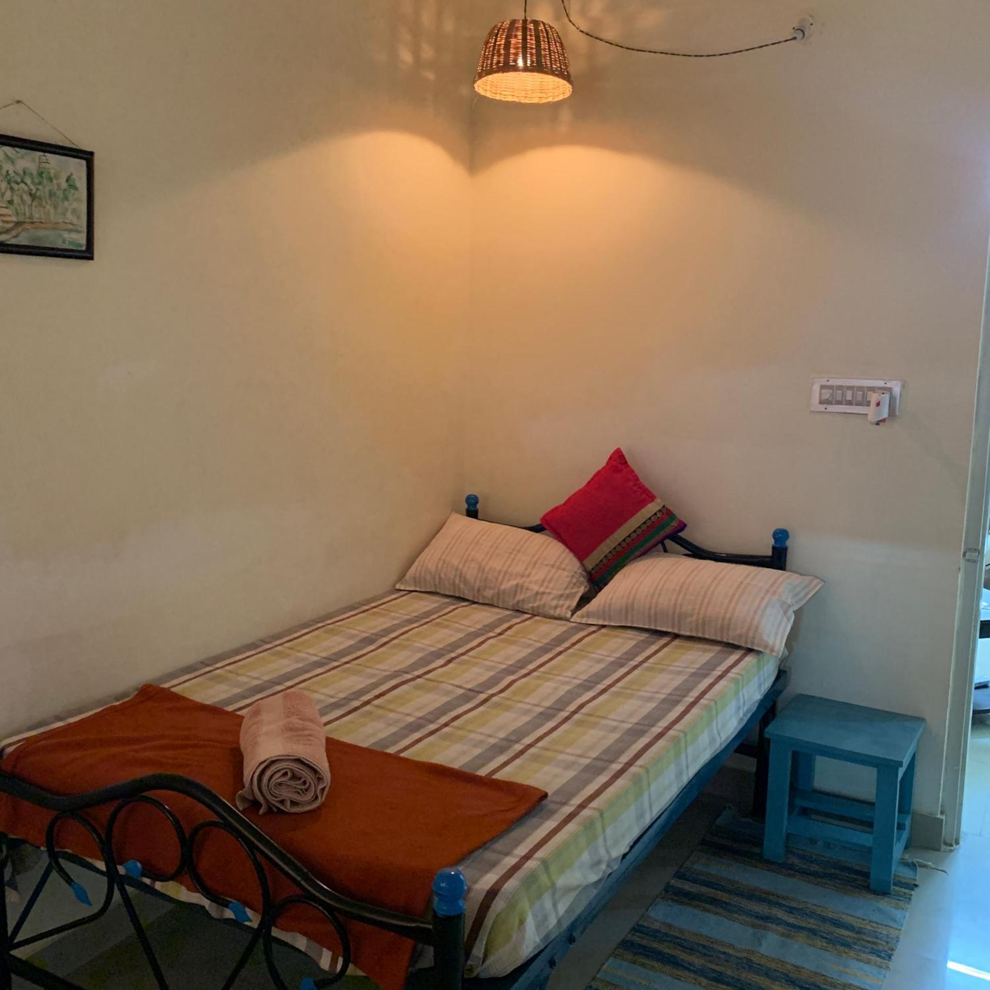 Ekta & Aikyam - One, Two & Three Bedroom Private Apartment