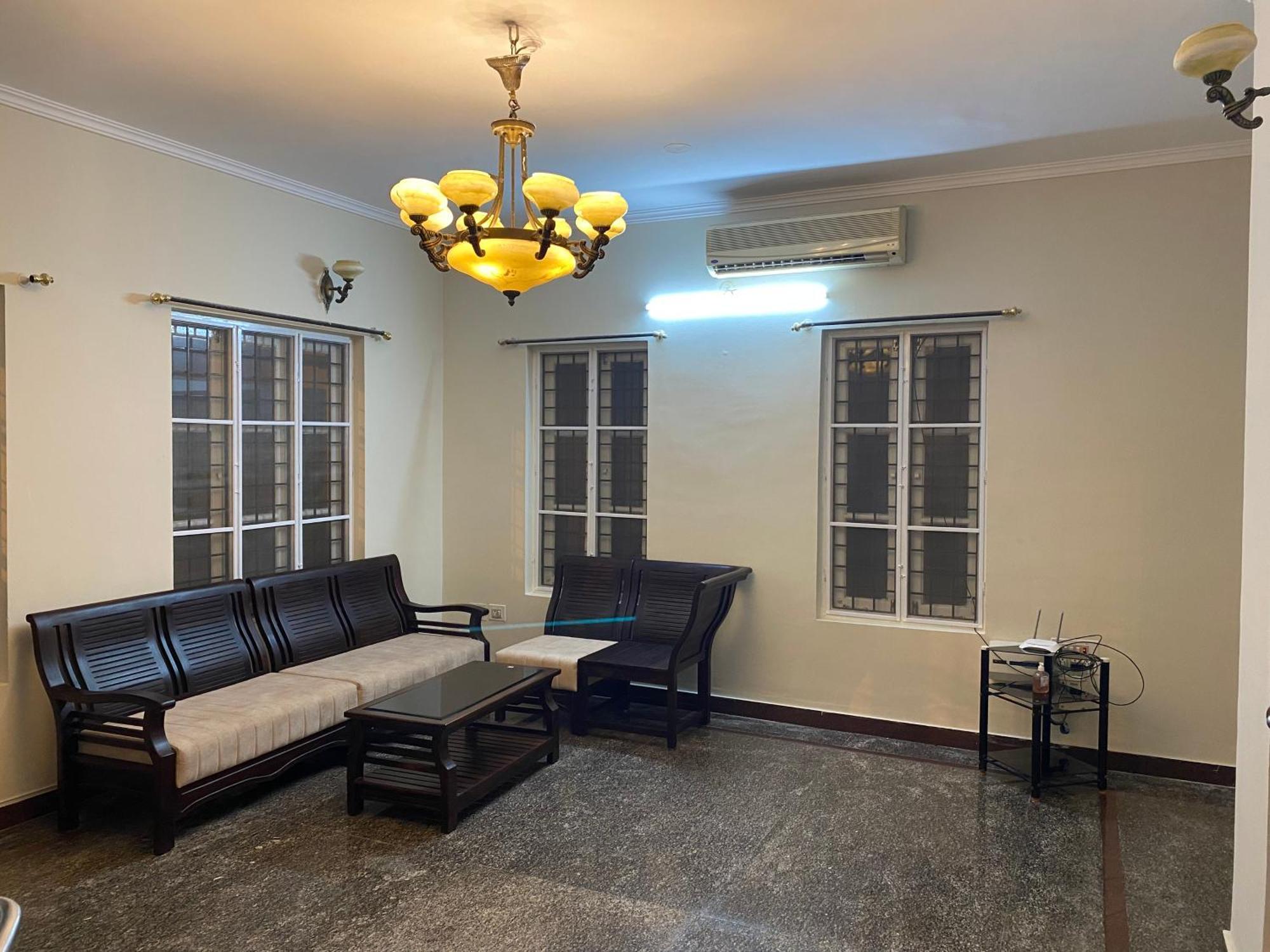 Bed & Breakfast Elhanan Transit