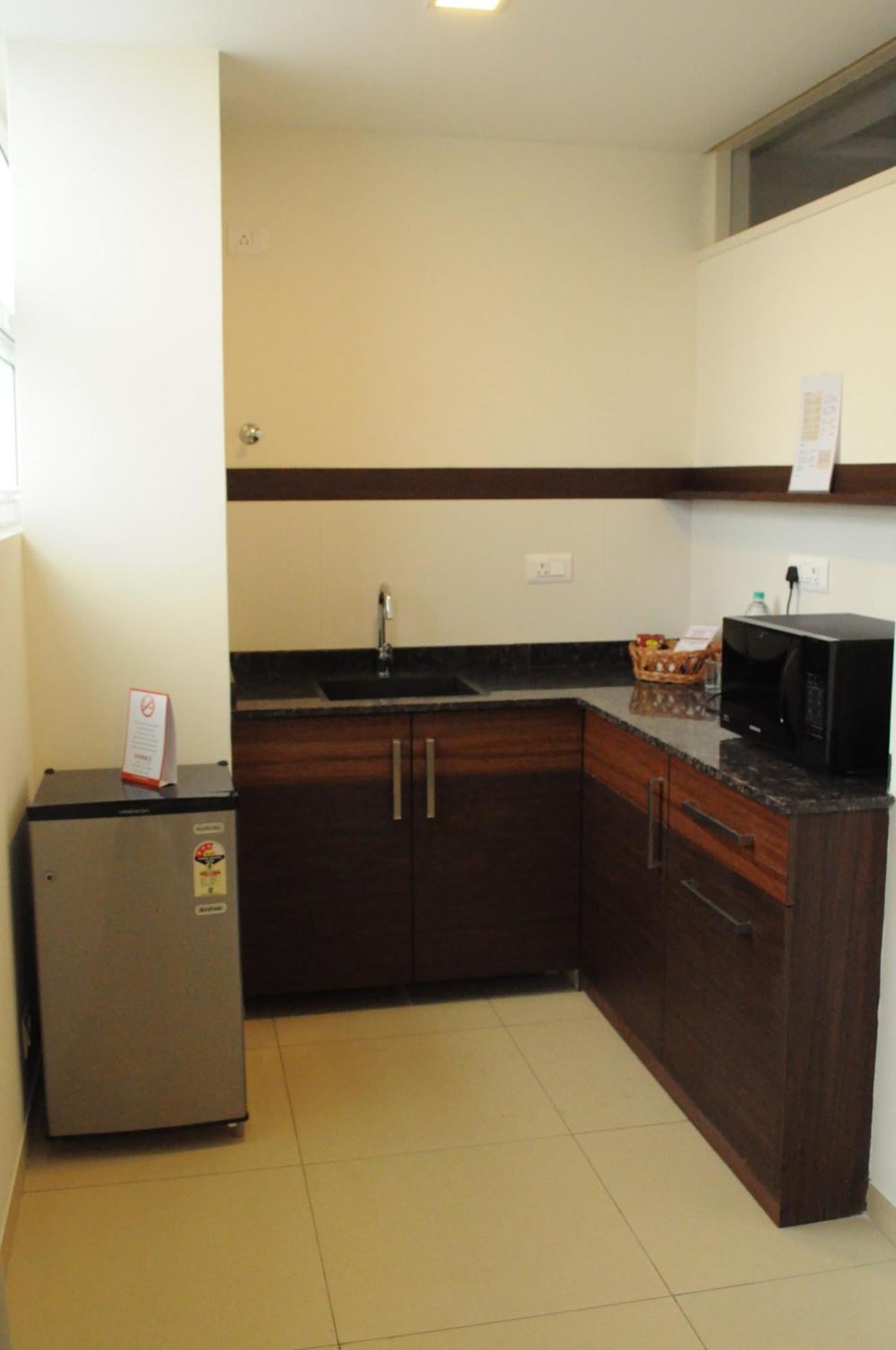 Ixora Aparthotel