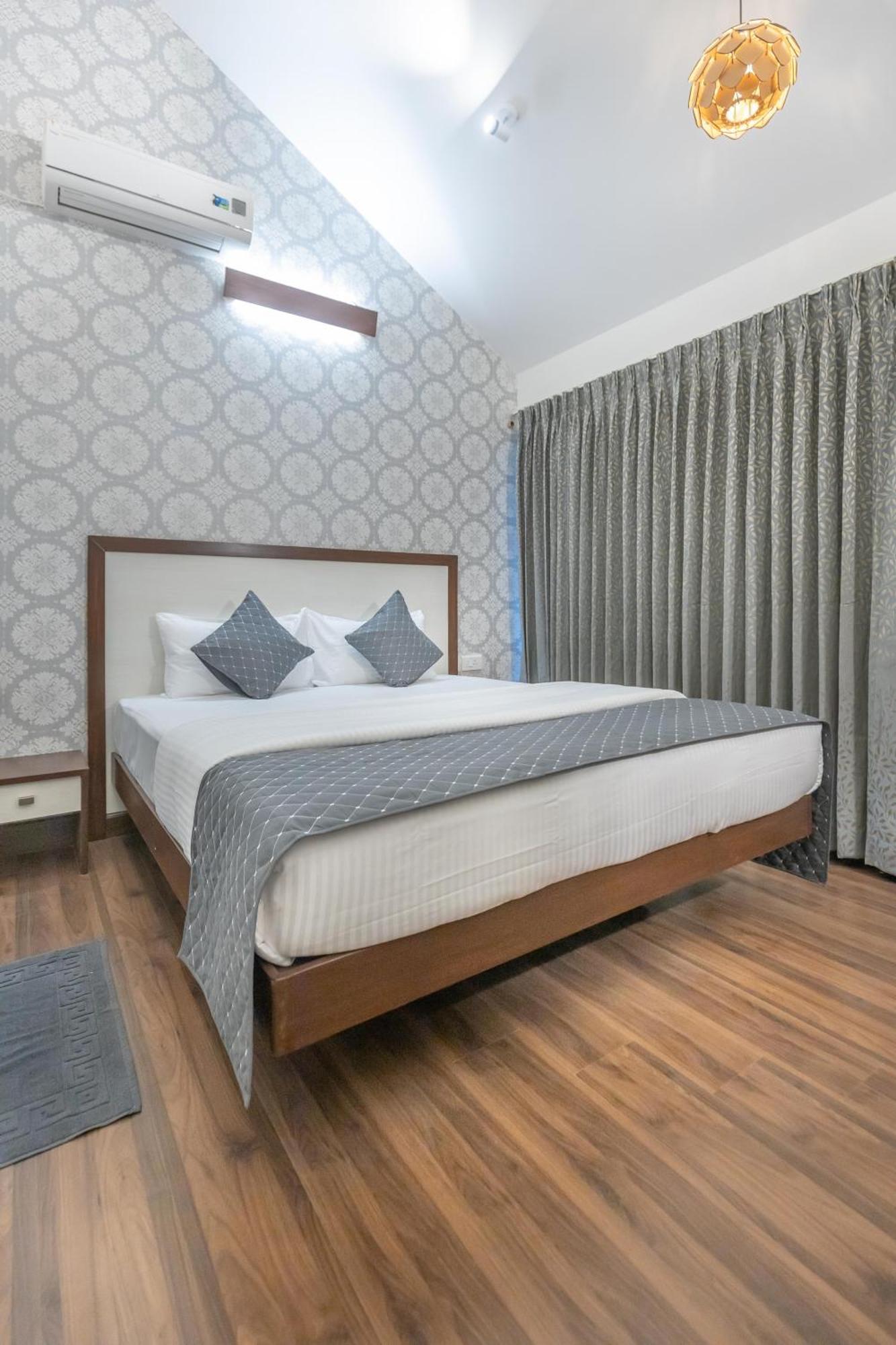 Ixora Aparthotel