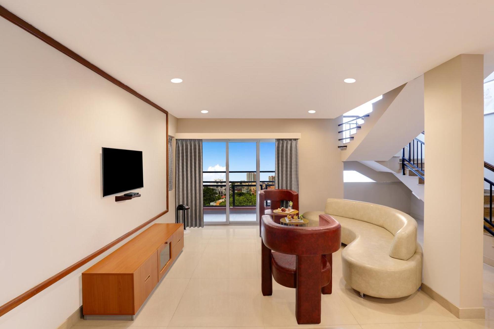 Hotel Lemon Tree Suites, Whitefield, Bengaluru