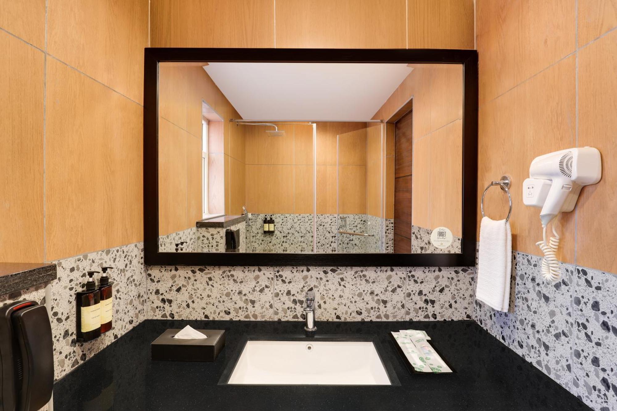Lemon Tree Suites, Whitefield, Bengaluru 4* Bangalore