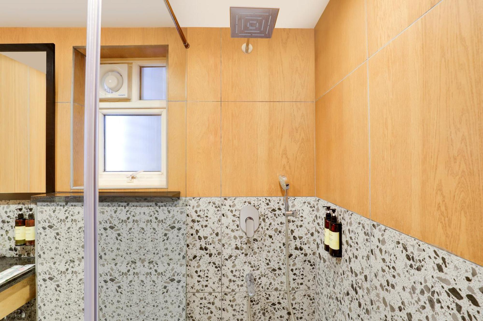 Lemon Tree Suites, Whitefield, Bengaluru Hotel 4*