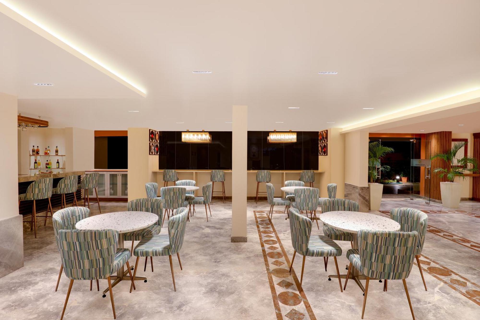 Hotel Lemon Tree Suites, Whitefield, Bengaluru 4*