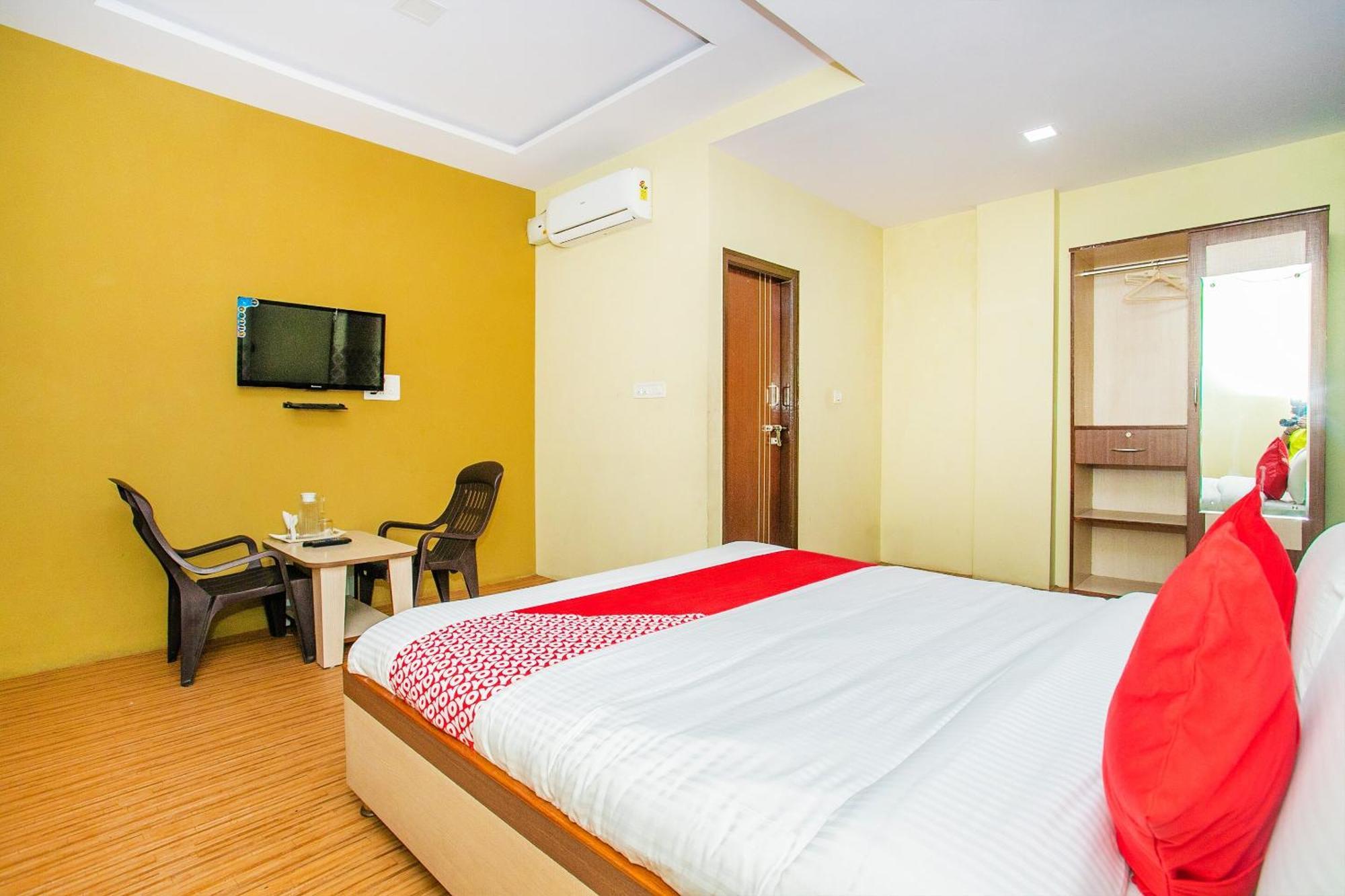 Oyo Flagship Alankar Residency Bangalore