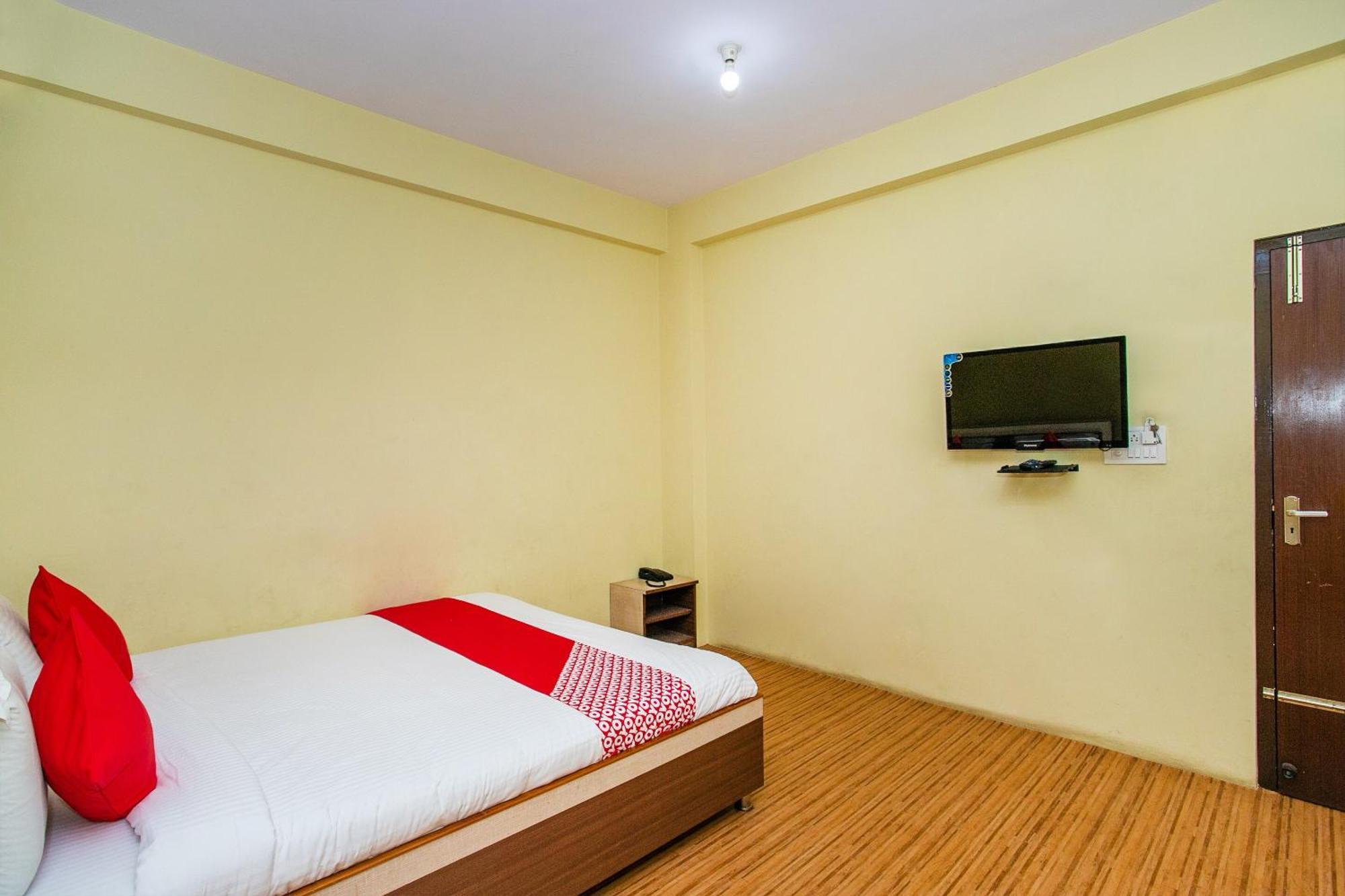 Oyo Flagship Alankar Residency Hotel