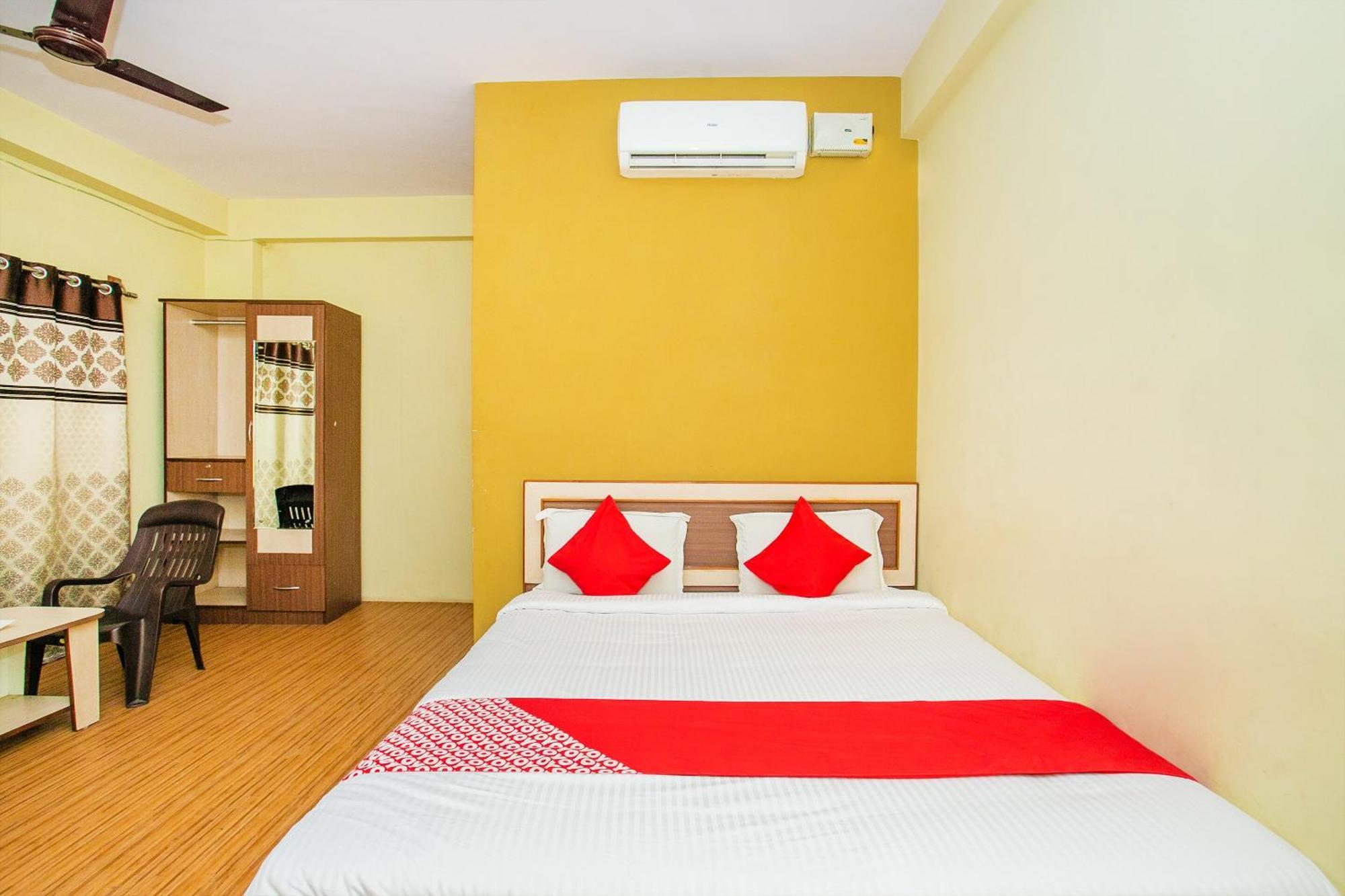 Oyo Flagship Alankar Residency Hotel 3*