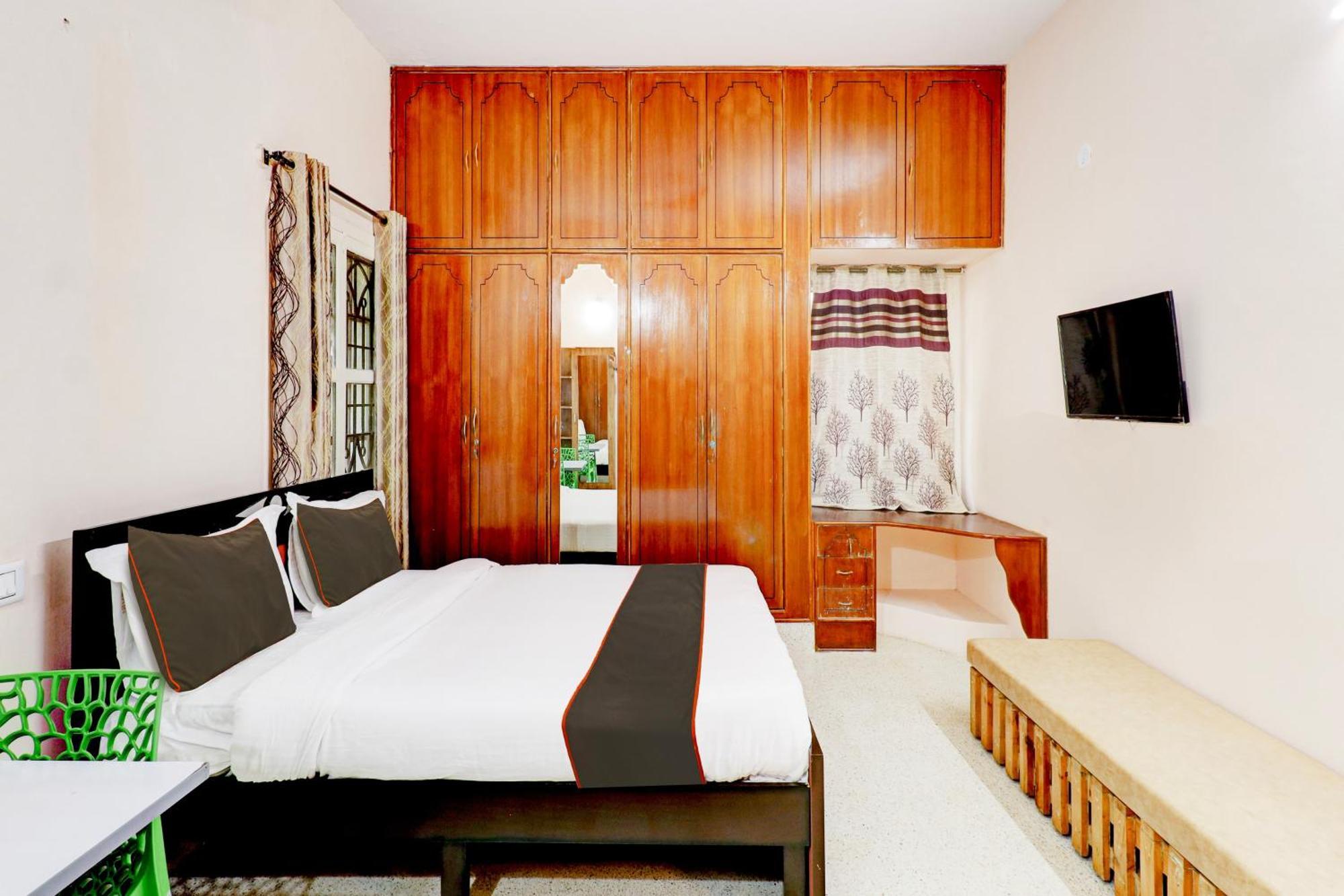 Collection O Rk Hotel