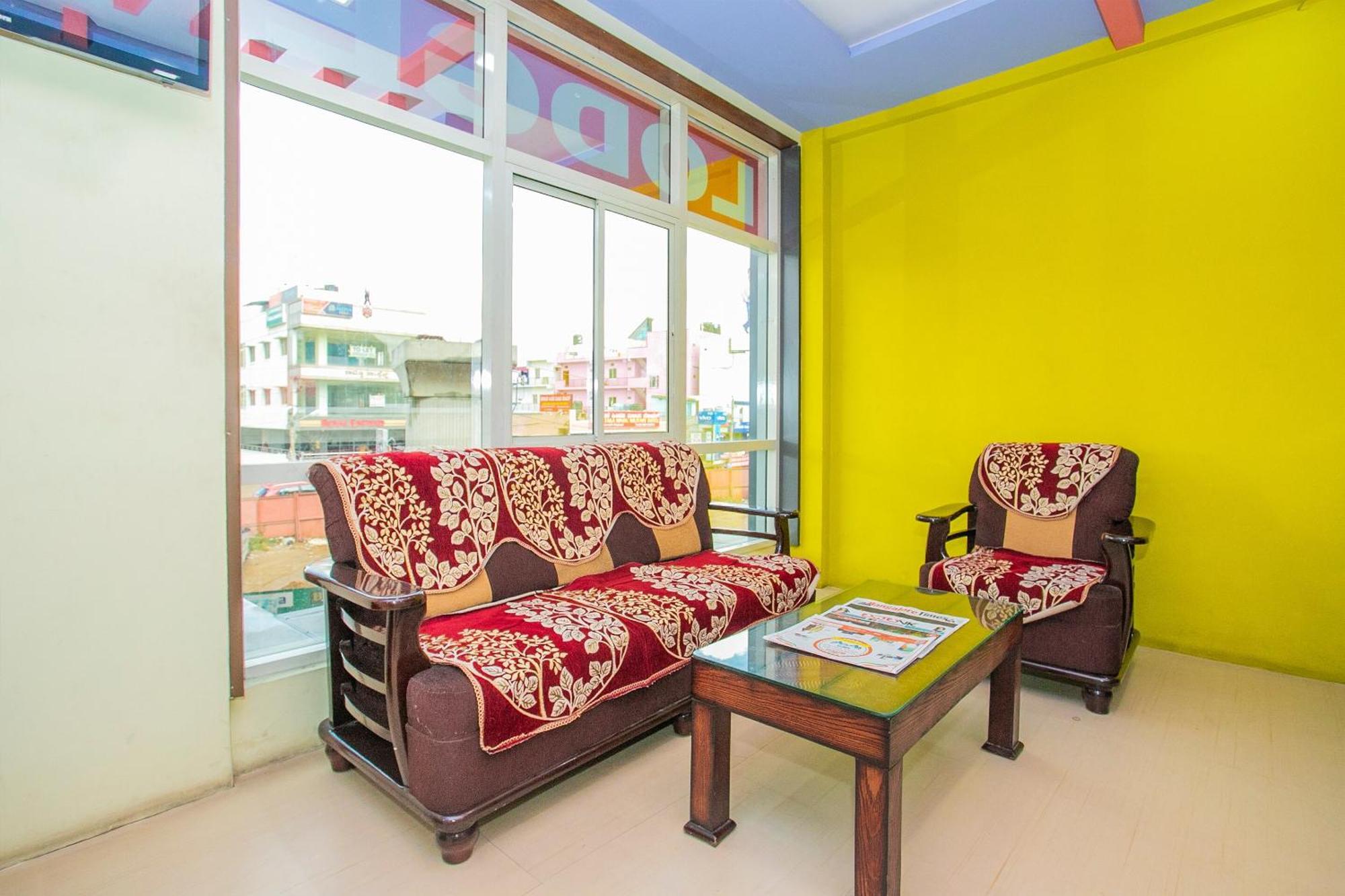 Oyo Flagship Alankar Residency 3*