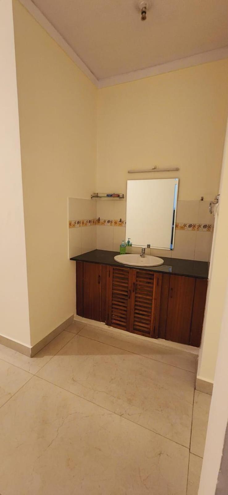 Away From In The Heart Of The City, 2&3 Bhk Villas Pousada *