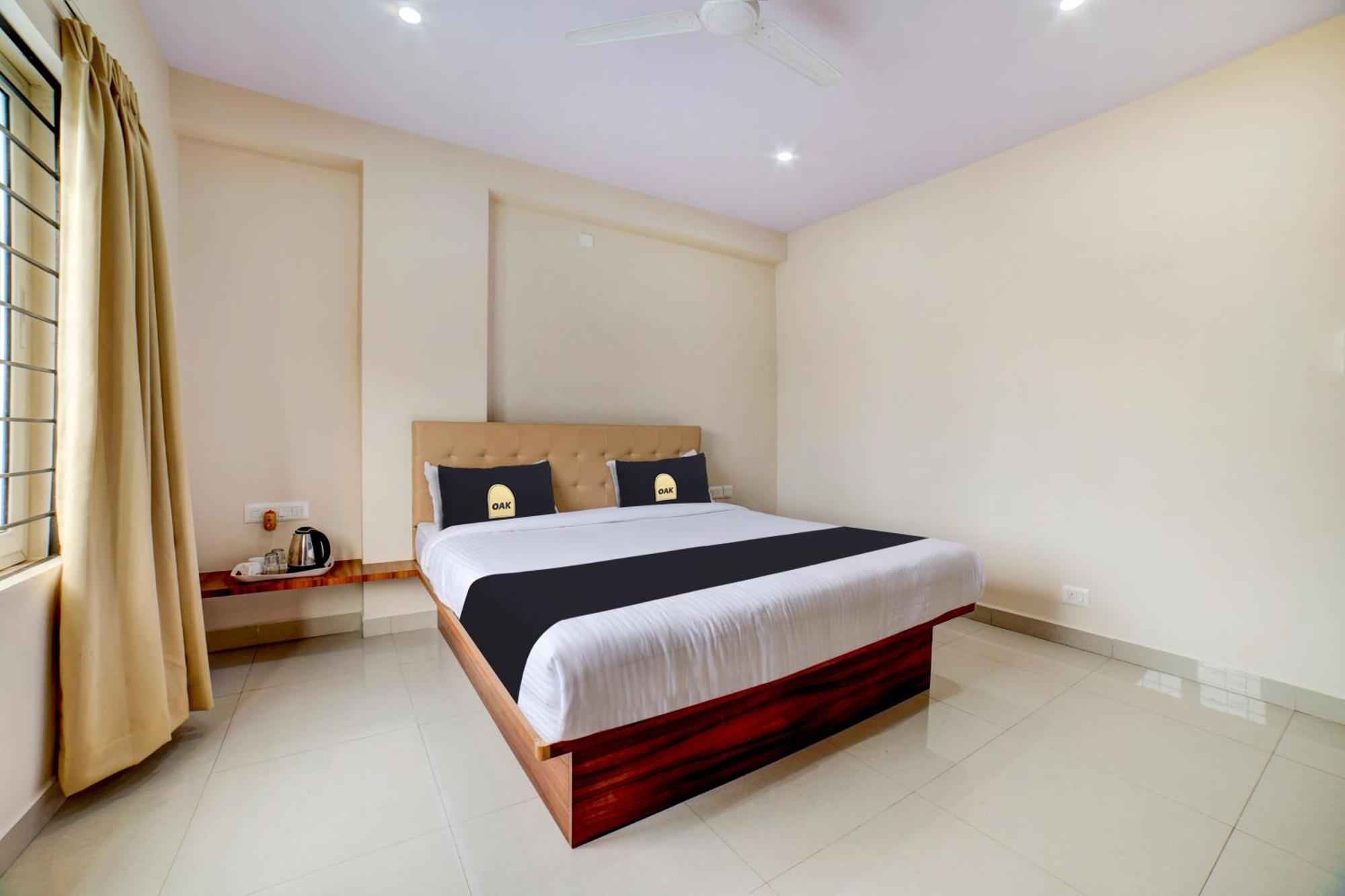 Townhouse Oak Ess Jay 4*