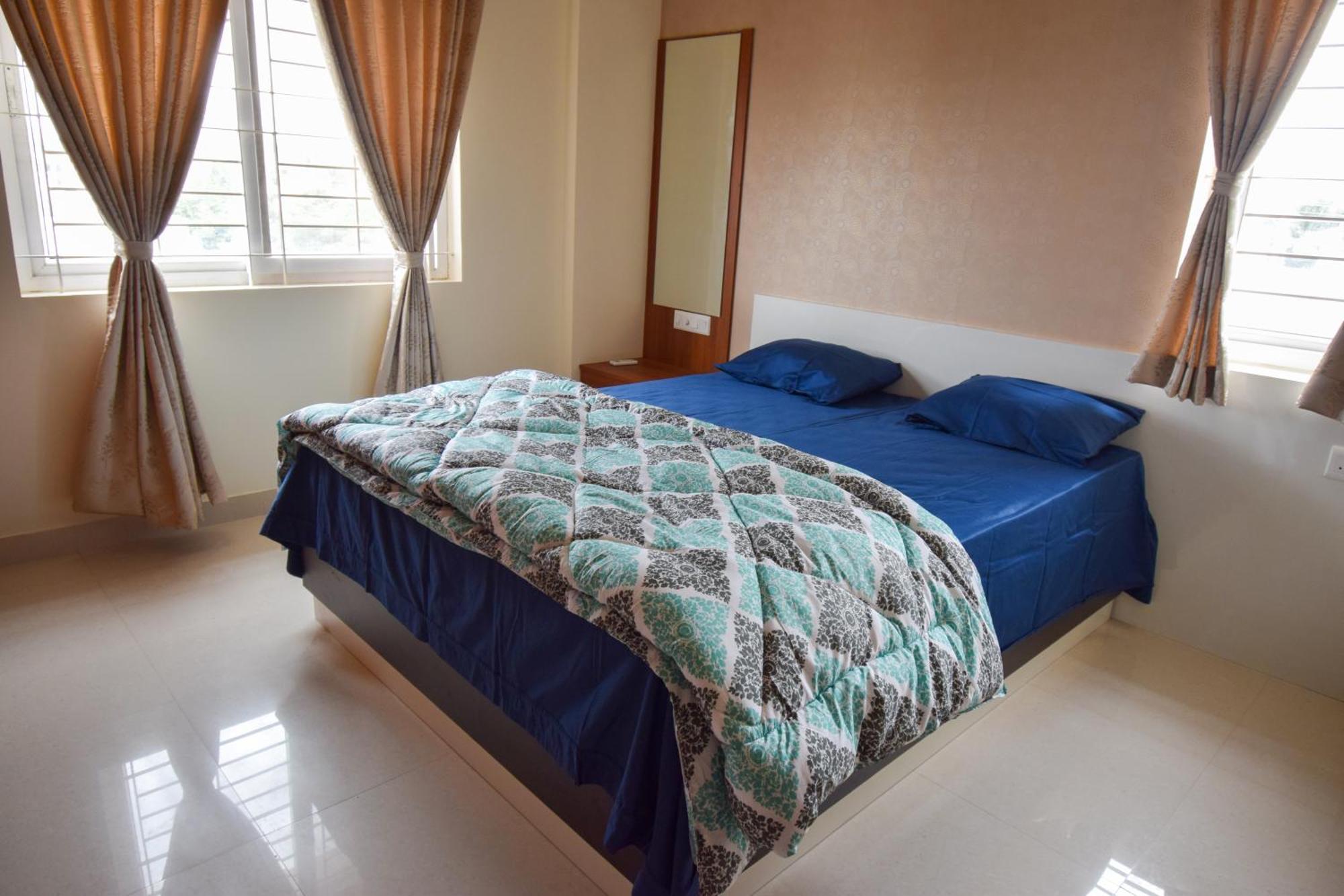 Apartment Staymazing-1,2 & 3 Bhk Ac In Hebbal-5mins To Manyata-30mins To Airport