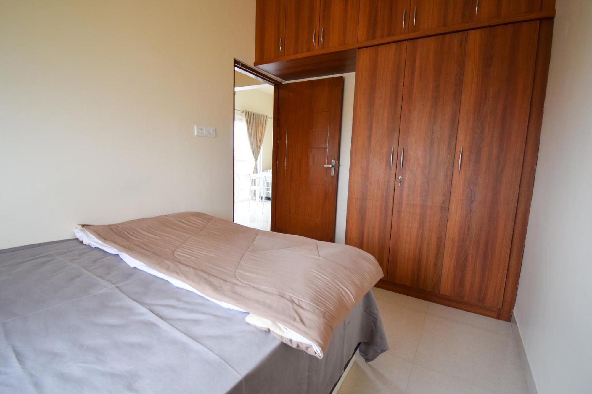 Staymazing-1,2 & 3 Bhk Ac In Hebbal-5mins To Manyata-30mins To Airport * Bangalore
