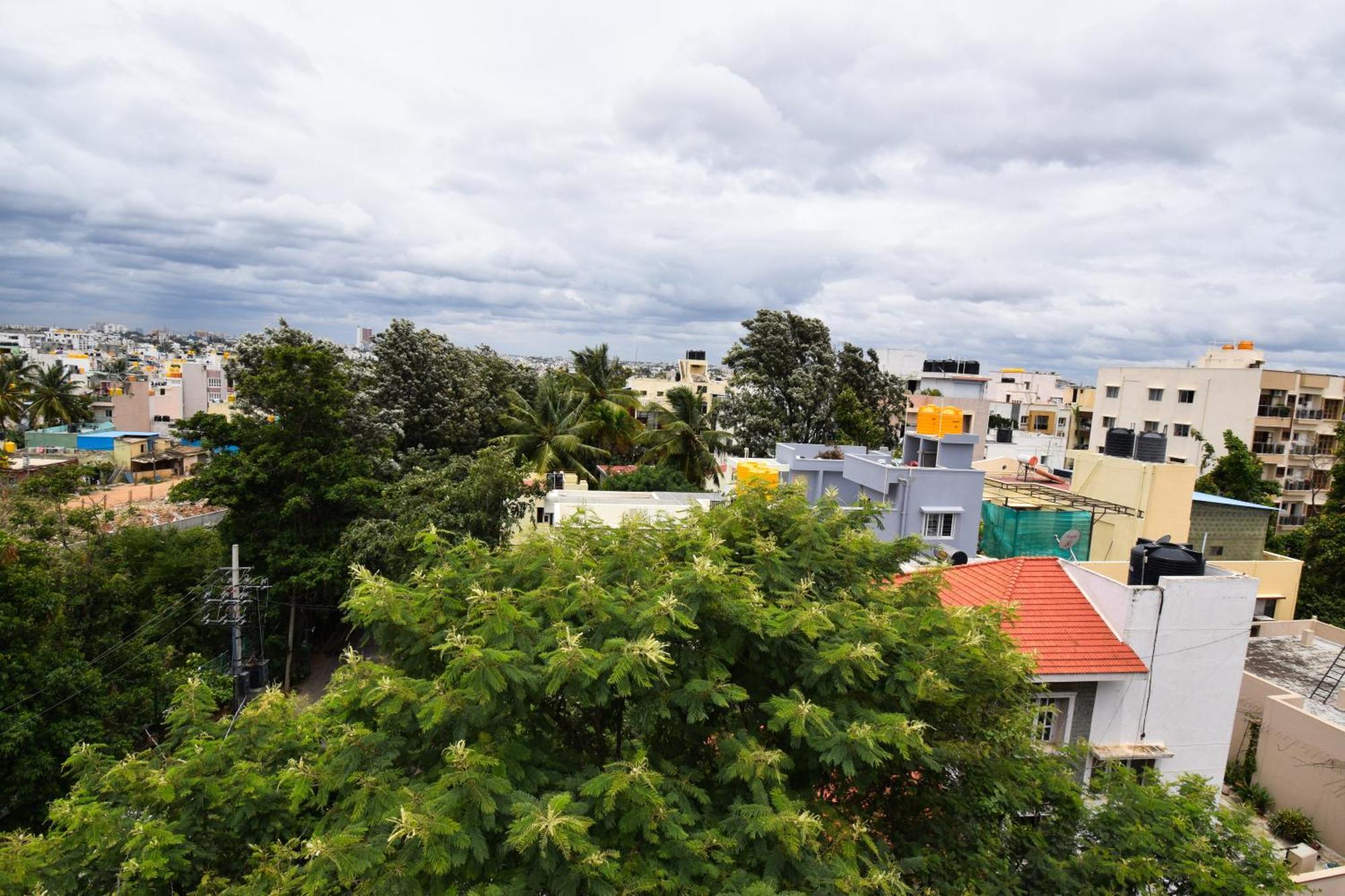 Staymazing-1,2 & 3 Bhk Ac In Hebbal-5mins To Manyata-30mins To Airport