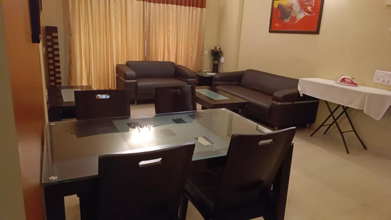 Aparthotel Park Wood Suites-fully Vaccinated Staff Bangalore