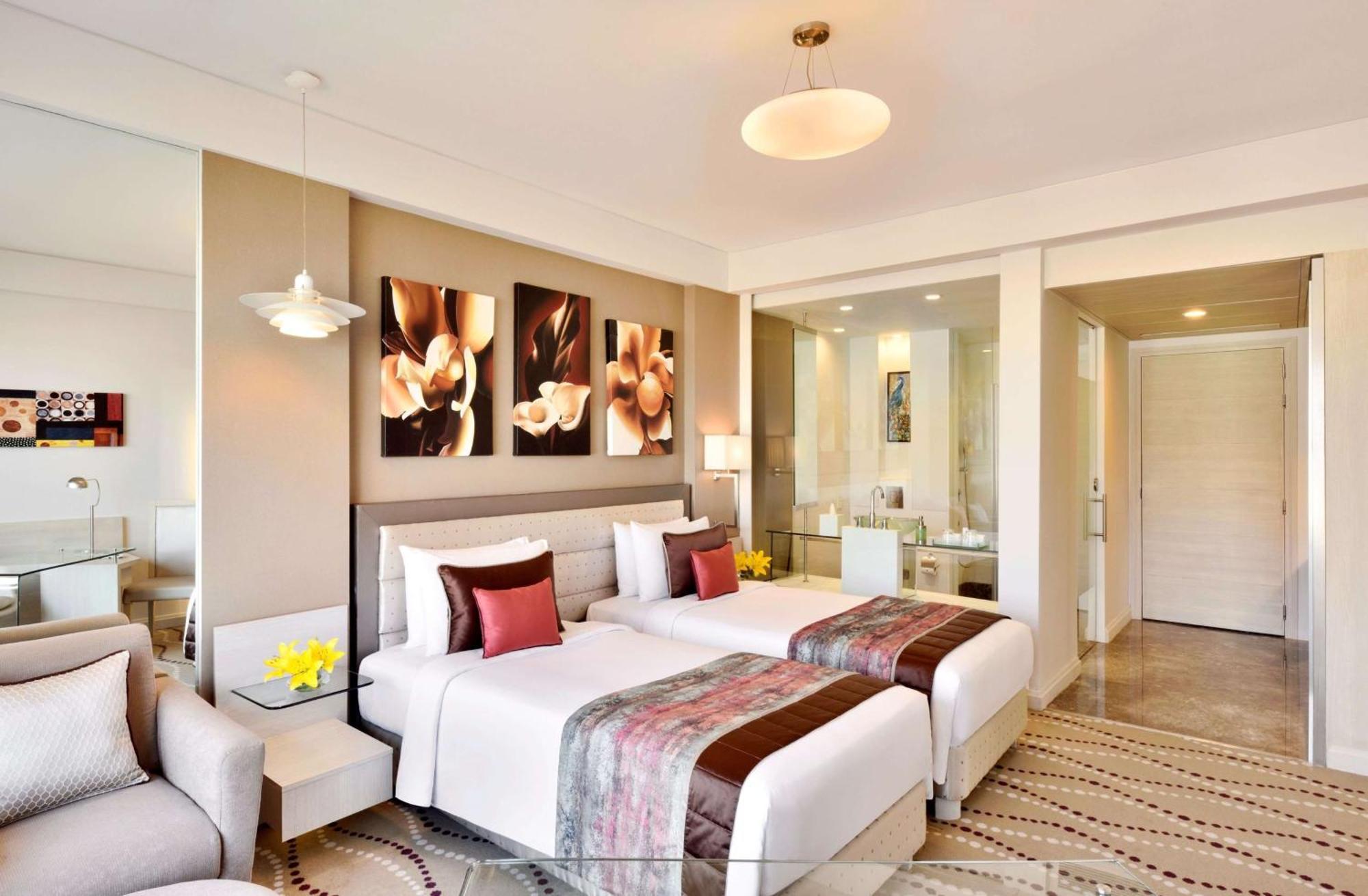 Radisson Blu Outer Ring Road Hotel 5*