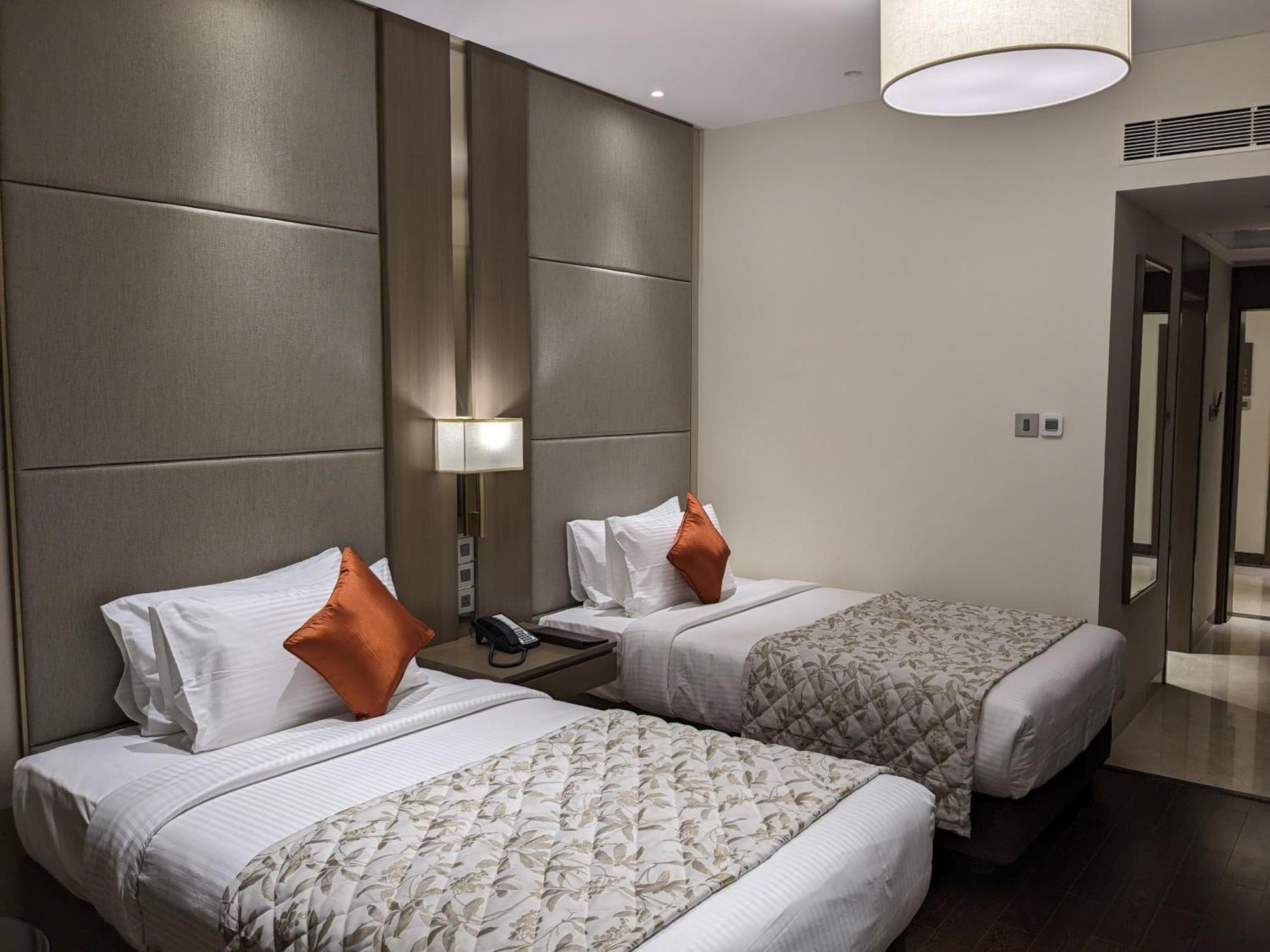 Palm Meadows 5* Bangalore