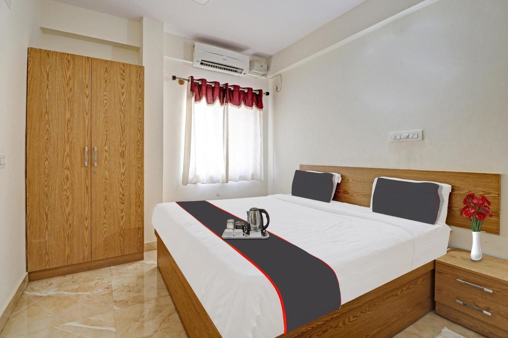 Flagship Sri Sai Comforts Hotel