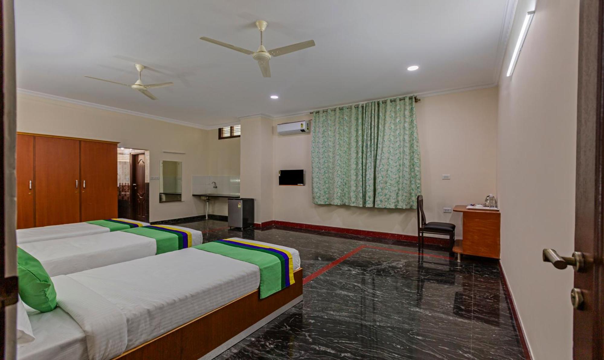 Treebo Akshaya Residency 3*