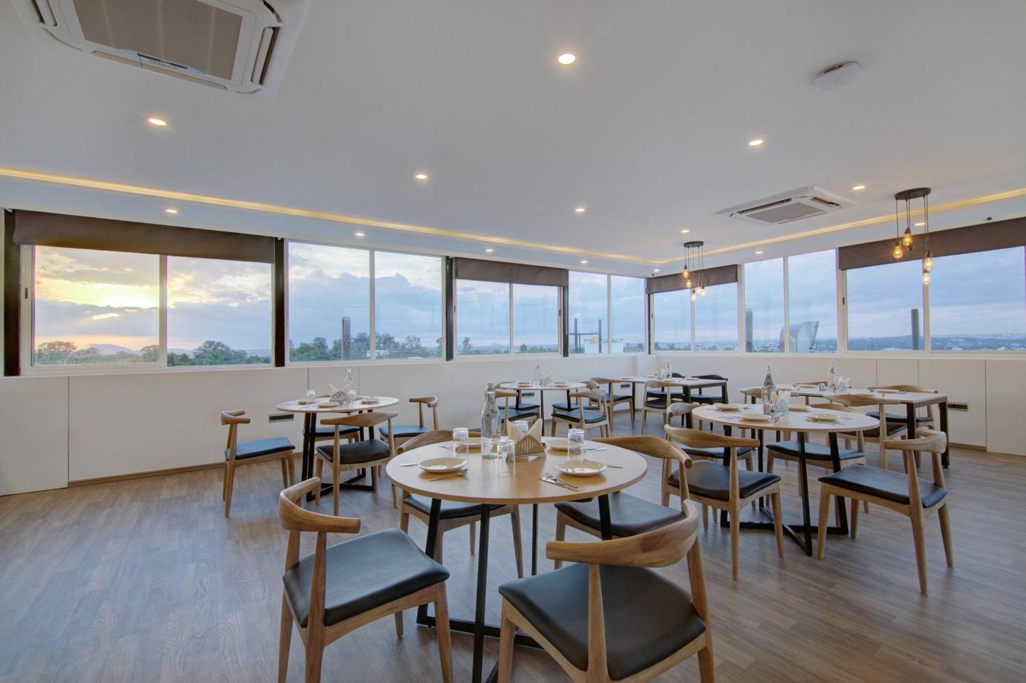 Super Townhouse Global Village Tech Park Near Kengeri Bus Terminal Metro Station Hotel Bangalore