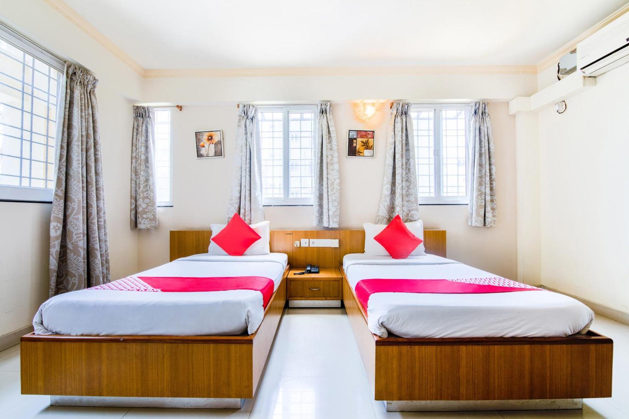 Flagship Aayush Corporate Near Nexus Mall Koramangala Hotel 3*