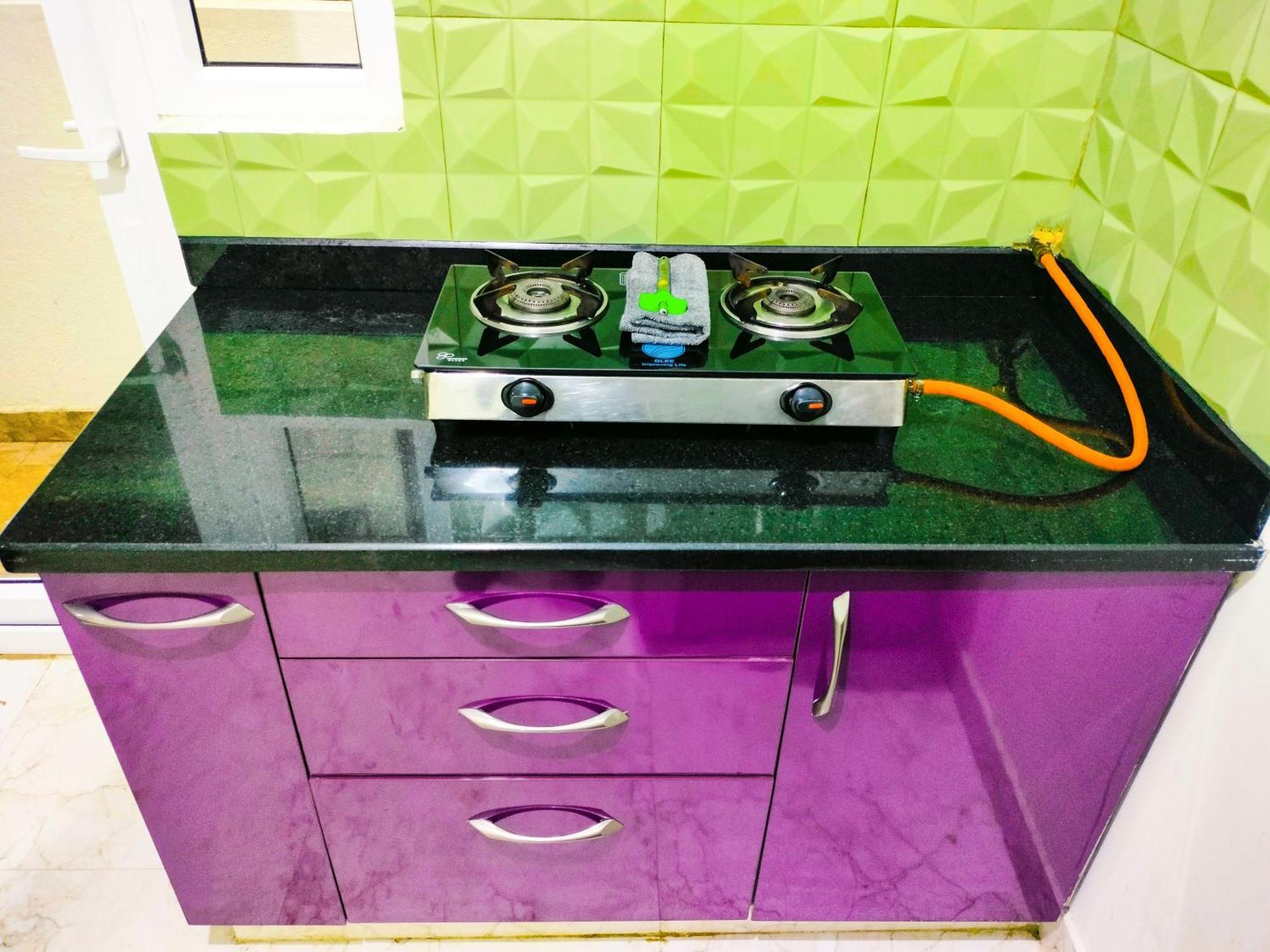 Elegano Serviced Apartment *