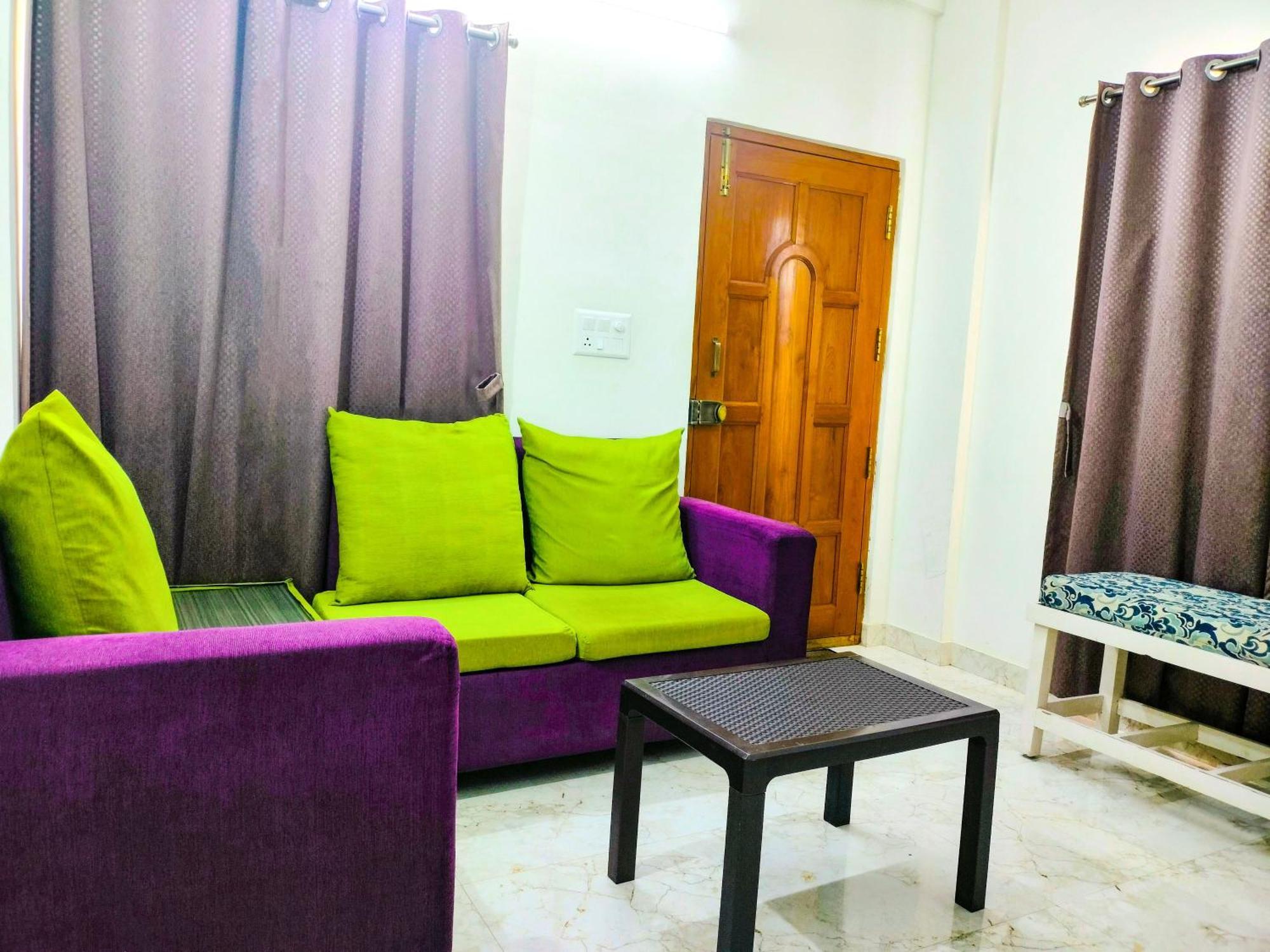 Elegano Serviced Apartment *