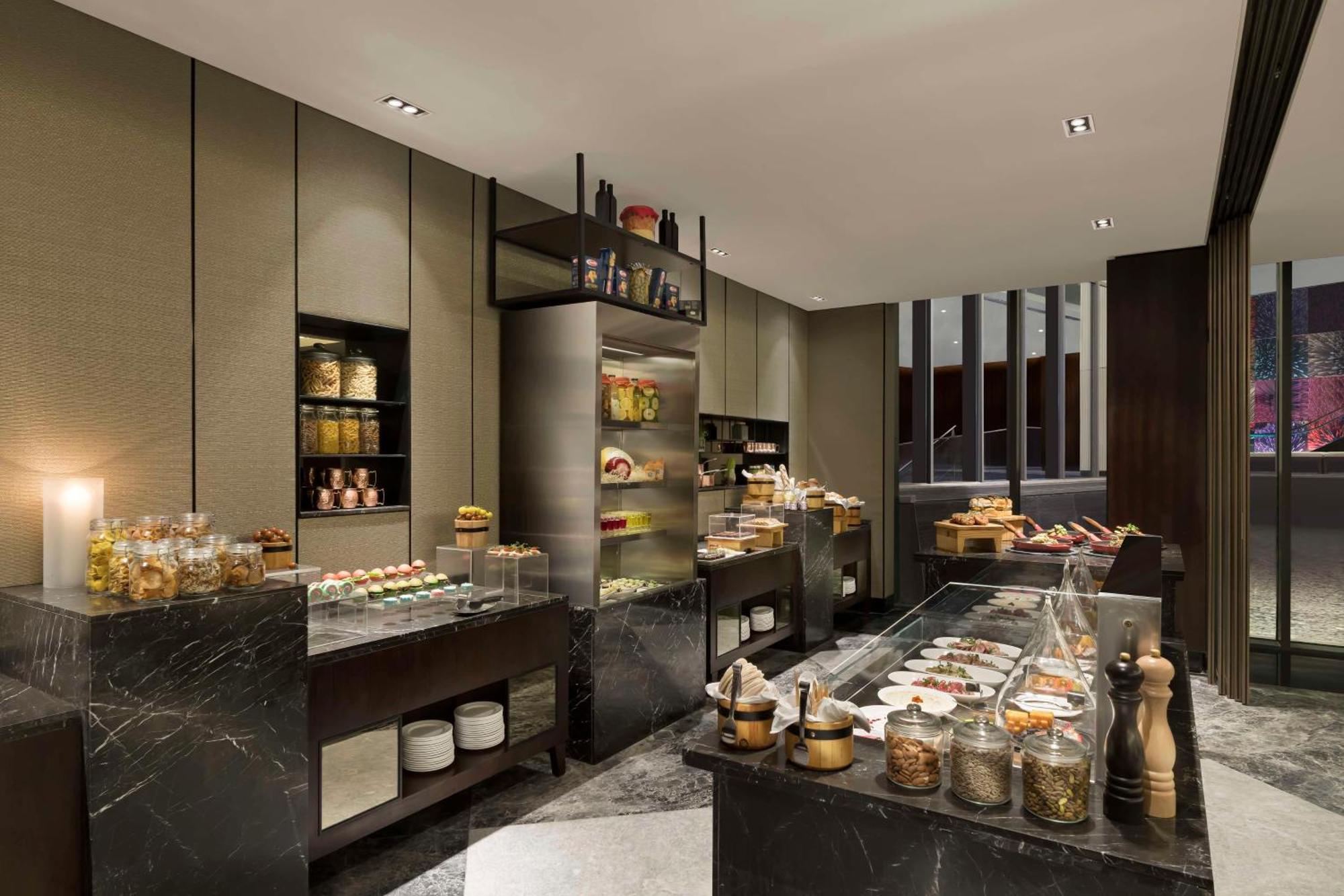 Hotel Hilton Embassy Manyata Business Park Bangalore