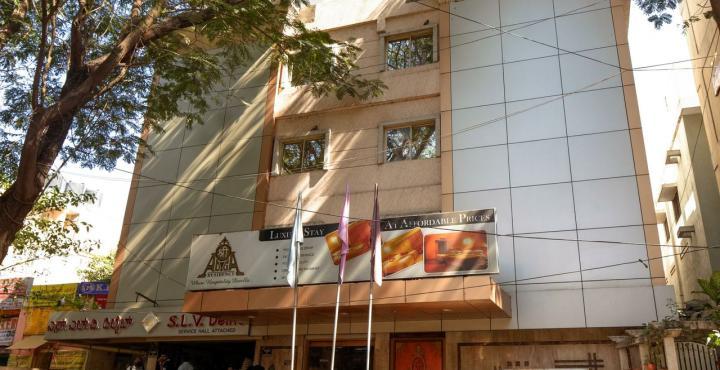 Oyo 15781 Shree Adiga Residency