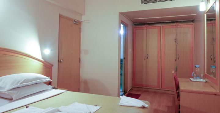 Oyo 15781 Shree Adiga Residency 3* Bangalore