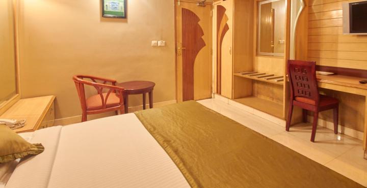 Manpho Bell & Convention Center Hotel Bangalore