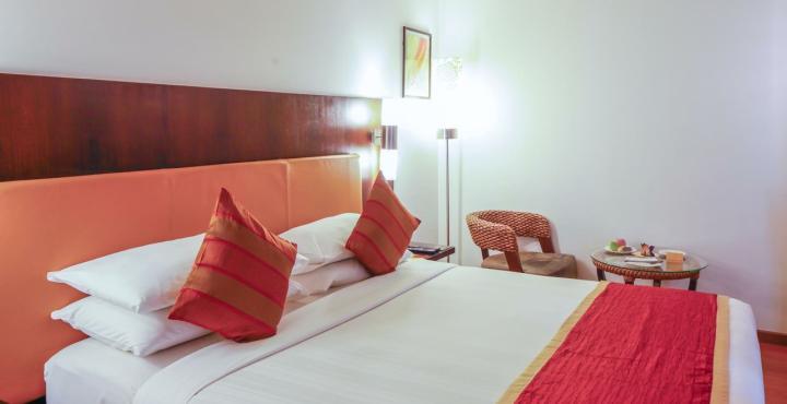 Hotel Iris The Business 4*