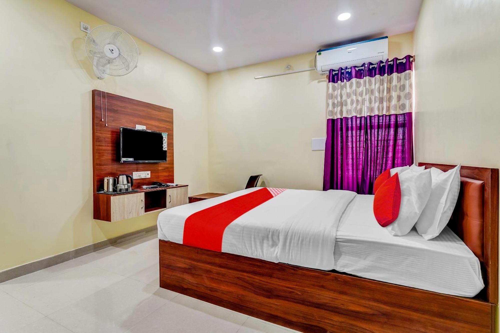 Hotel Oyo Flagship Ayodhya 3*