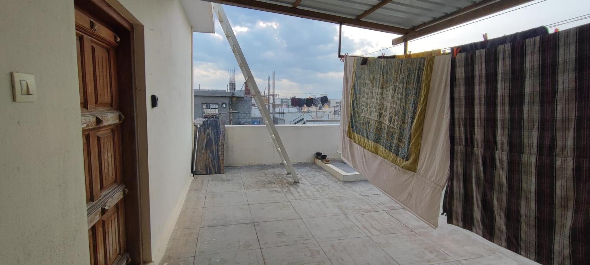 Rrm - Jambu Savari Dinne Apartment